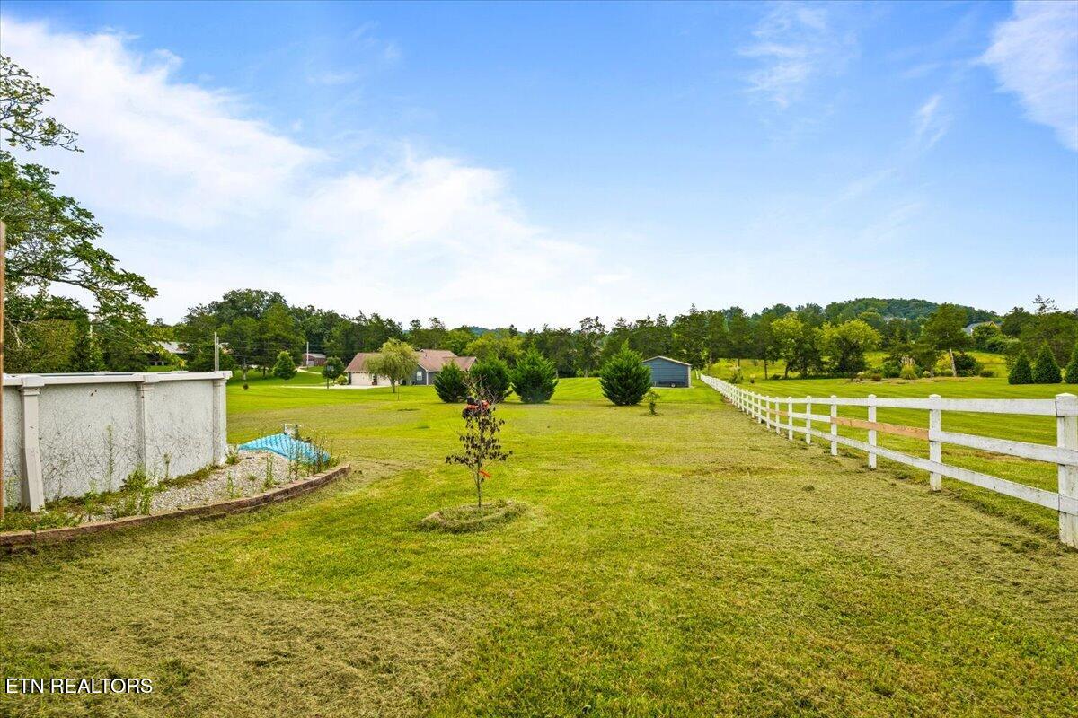 1349 Towe String Road Jacksboro TN 37757