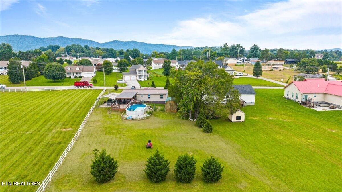 1349 Towe String Road Jacksboro TN 37757