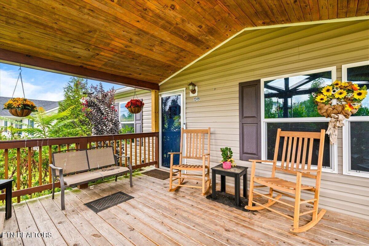 1349 Towe String Road Jacksboro TN 37757