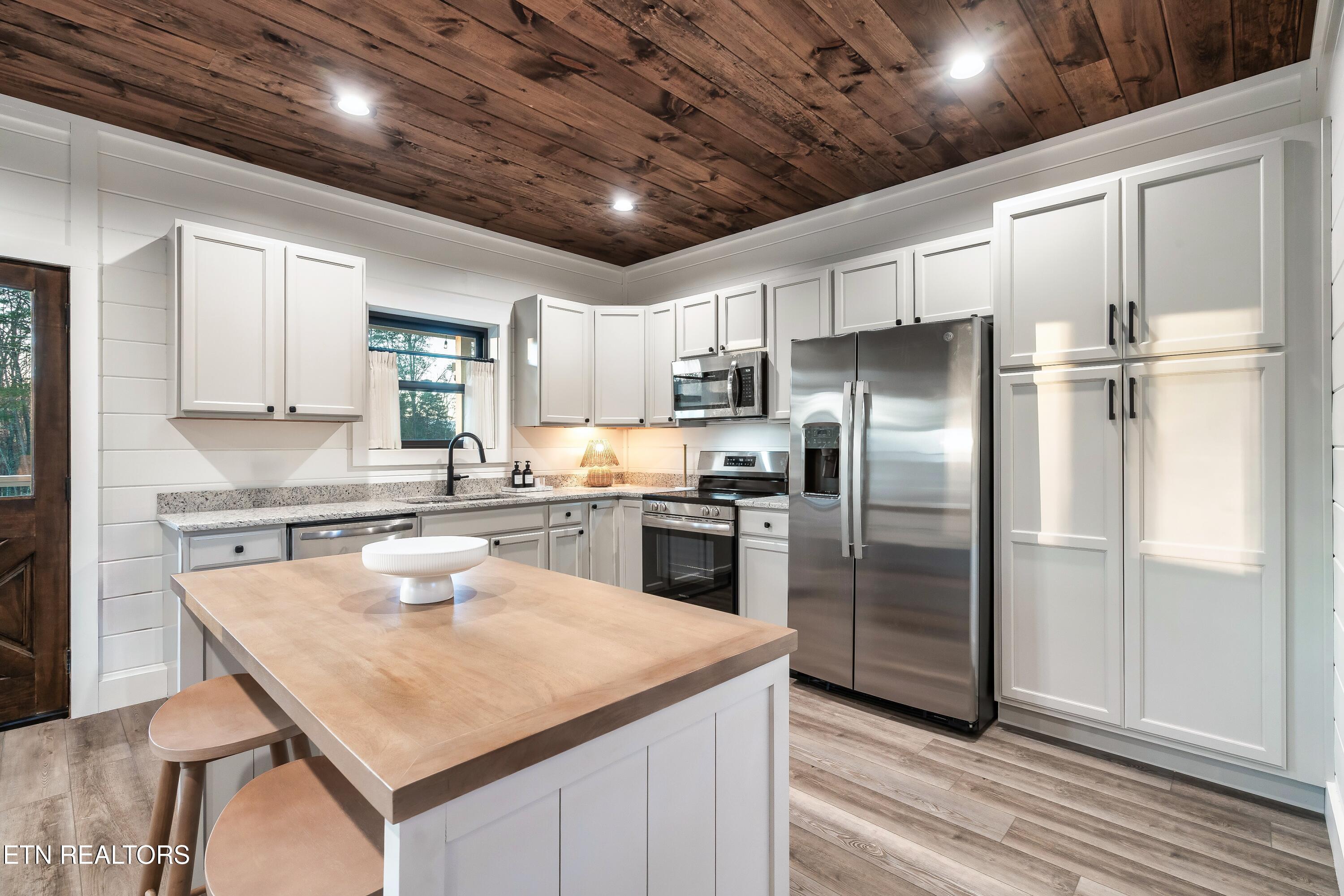 1121 Levi Glenn Court Sevierville TN 37862