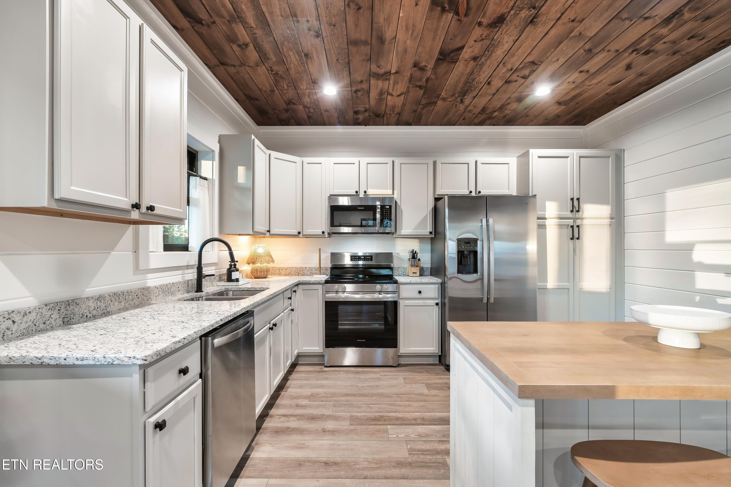 1121 Levi Glenn Court Sevierville TN 37862
