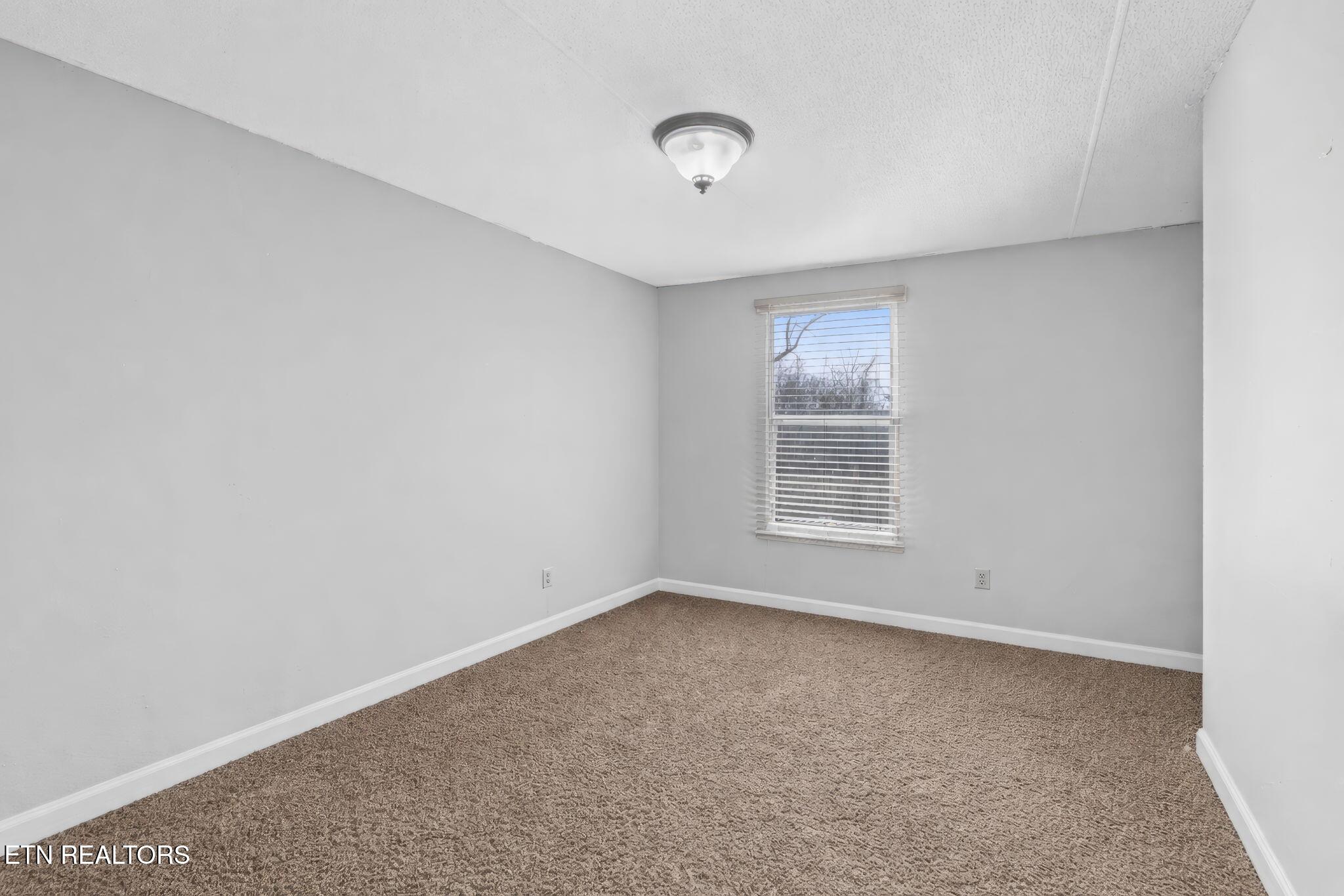 425 Bazel Road Harriman TN 37748