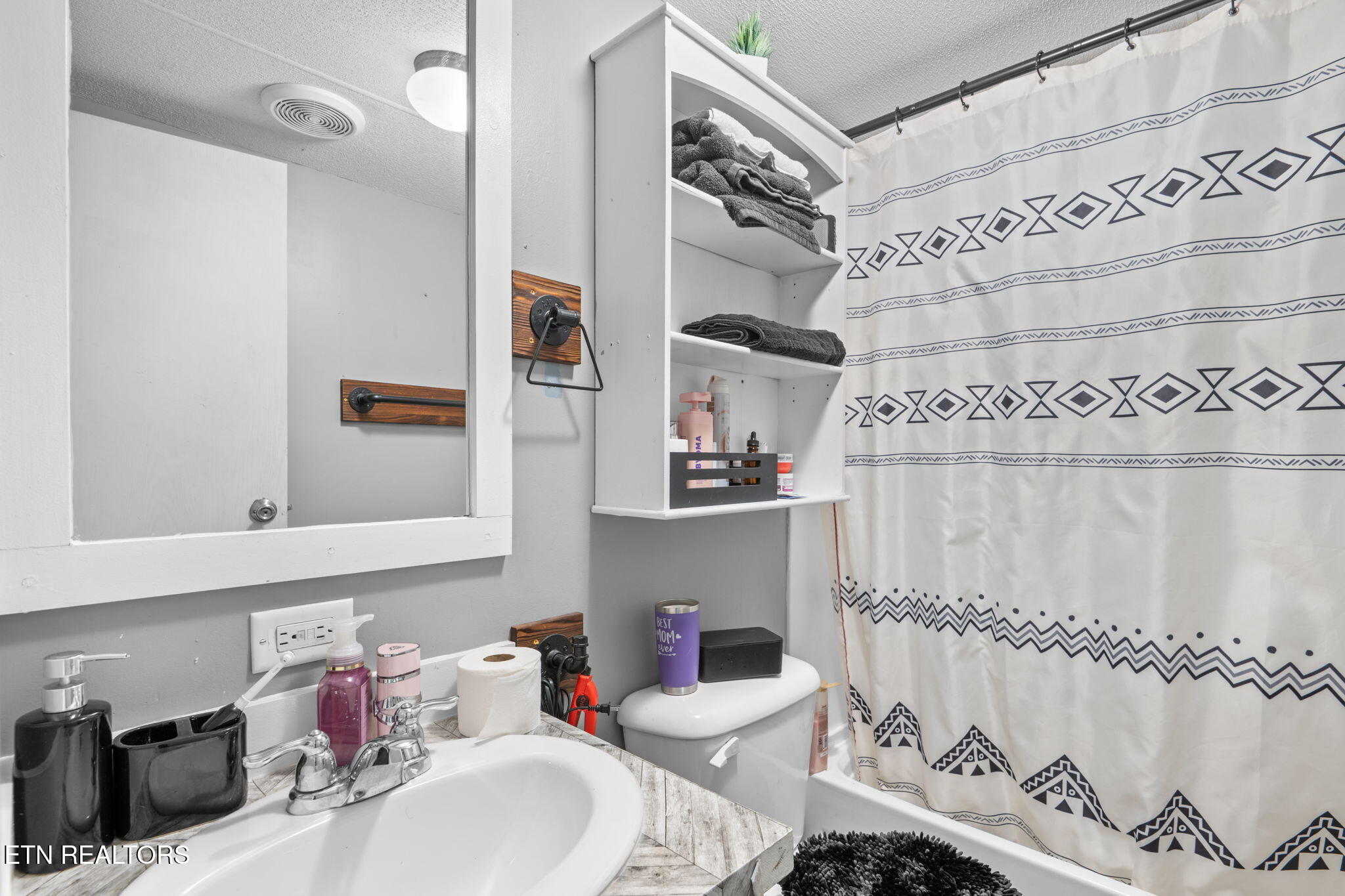 425 Bazel Road Harriman TN 37748