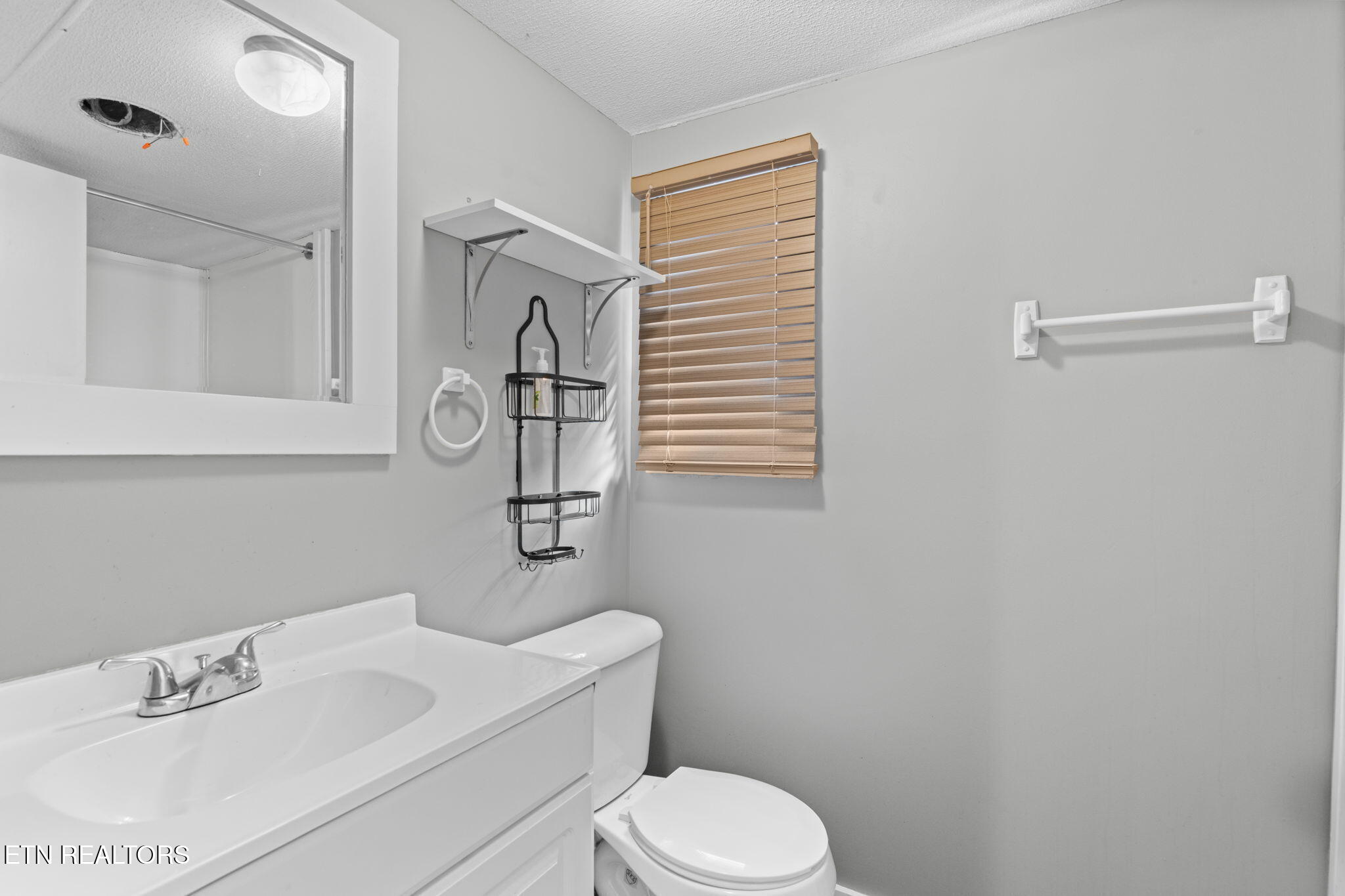 425 Bazel Road Harriman TN 37748