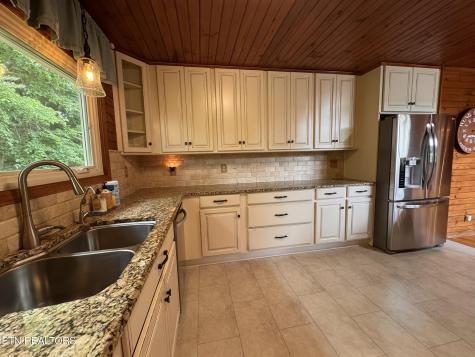 332 Southshore Drive Greenback TN 37742