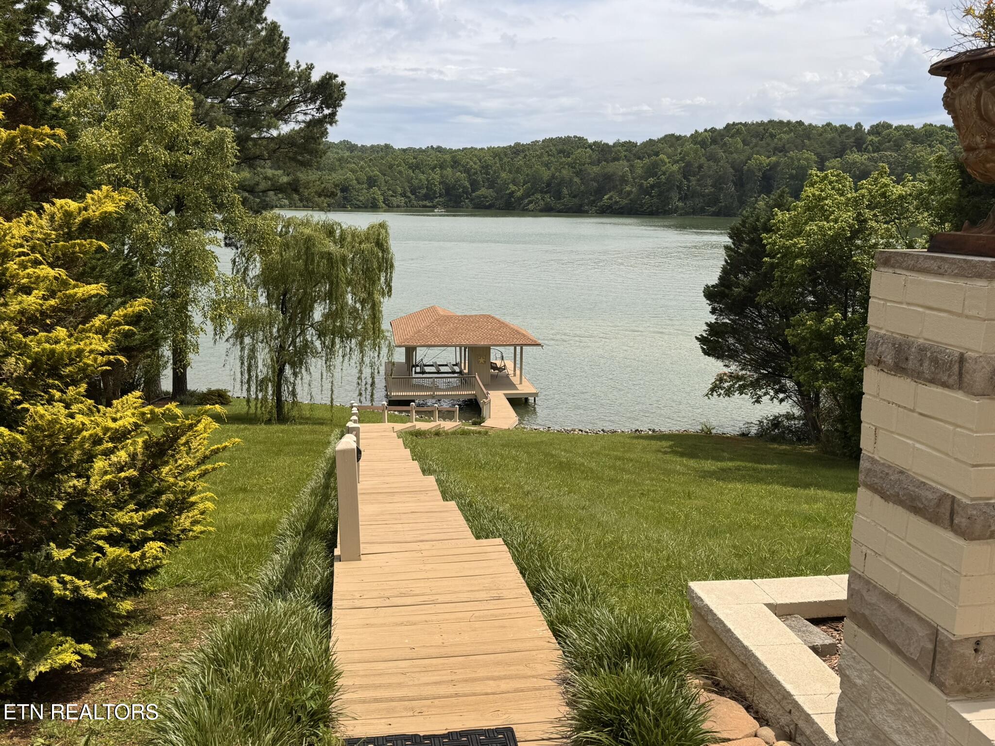 332 Southshore Drive Greenback TN 37742