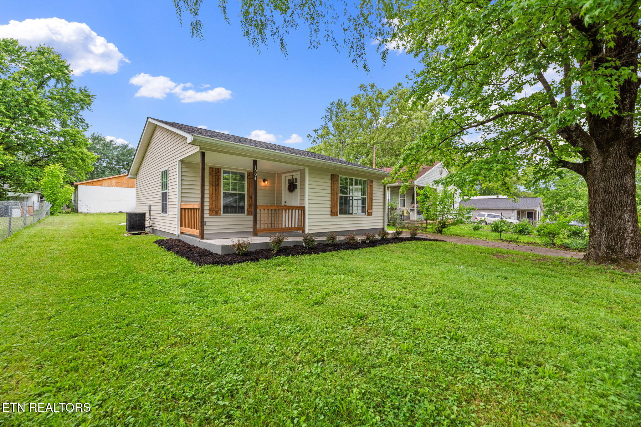 1004 Drive D Knoxville TN 37920