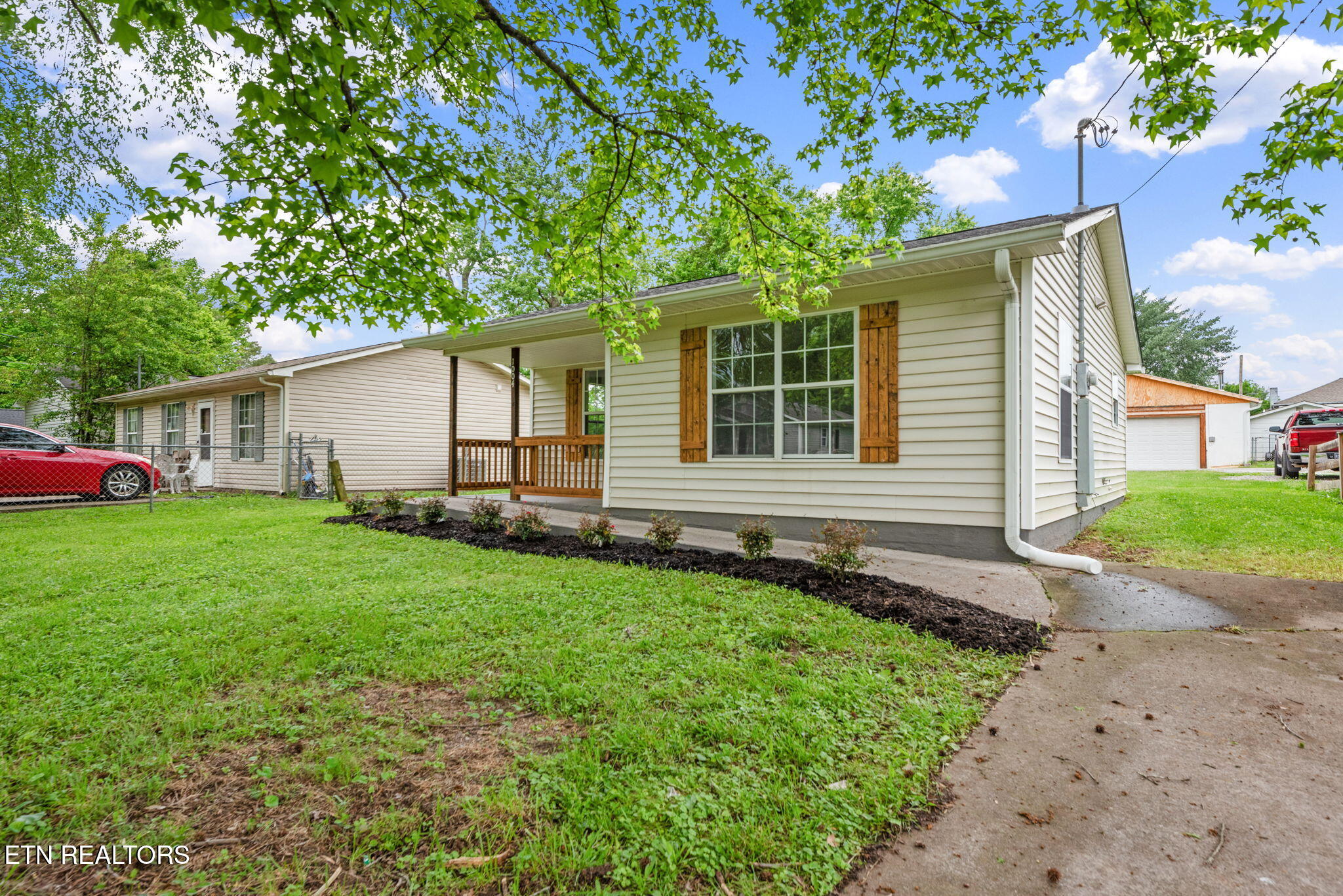 1004 Drive D Knoxville TN 37920