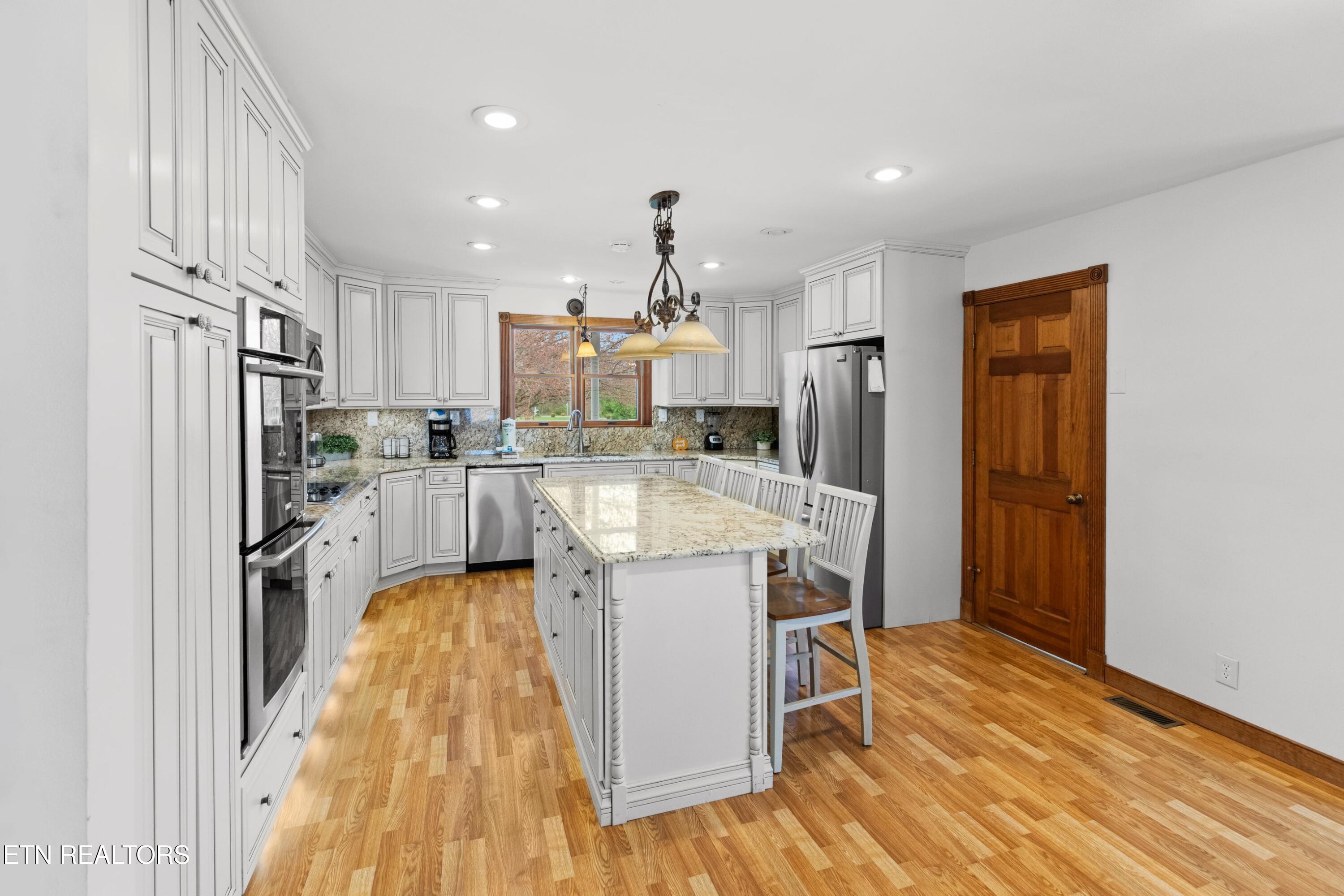 1109 Lake Ridge Drive Dandridge TN 37725