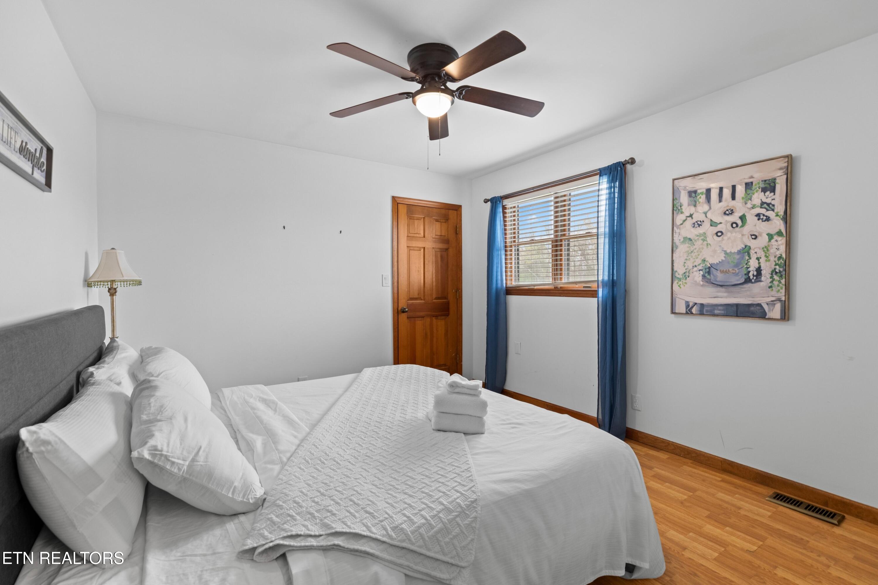 1109 Lake Ridge Drive Dandridge TN 37725