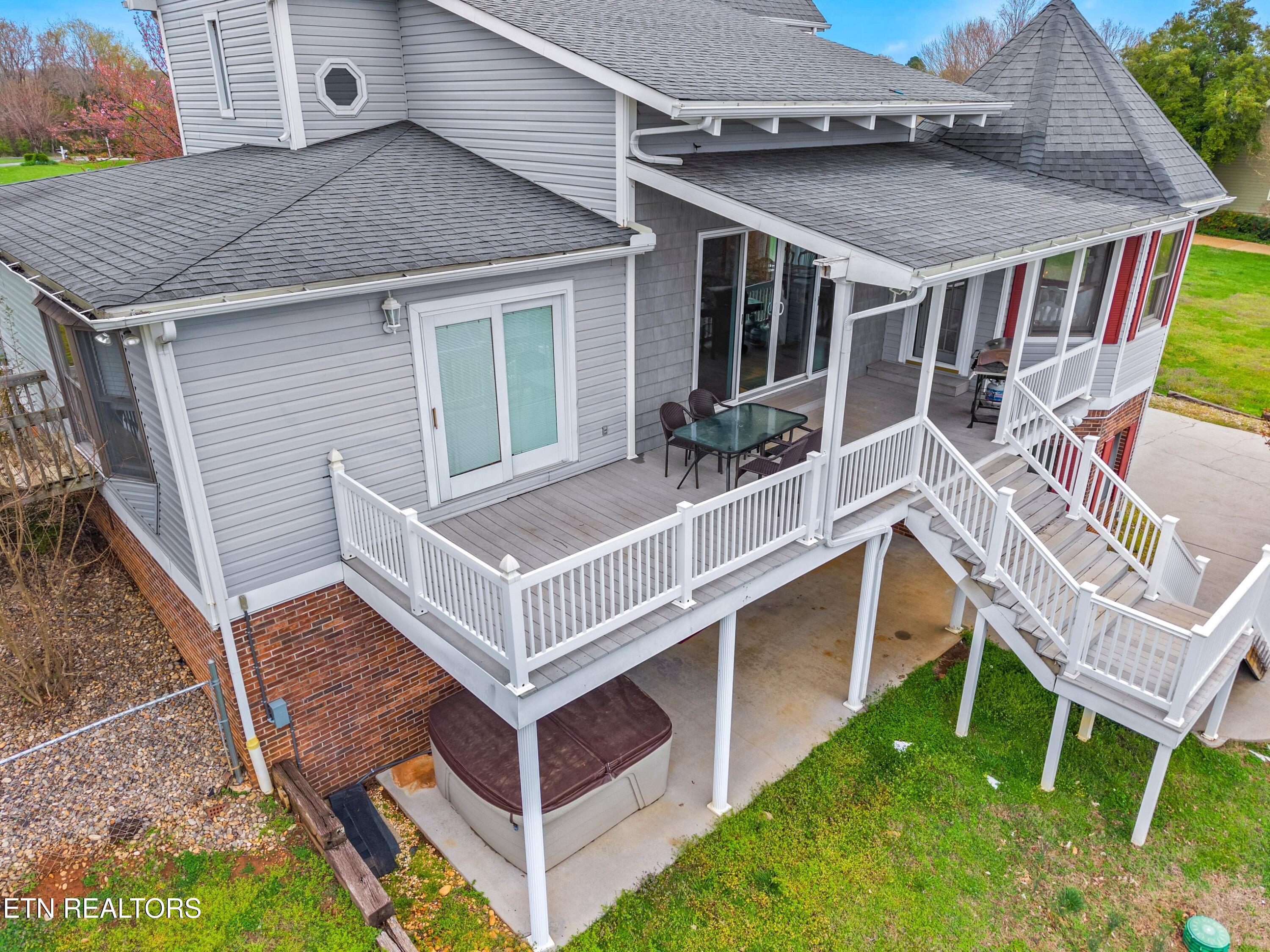 1109 Lake Ridge Drive Dandridge TN 37725