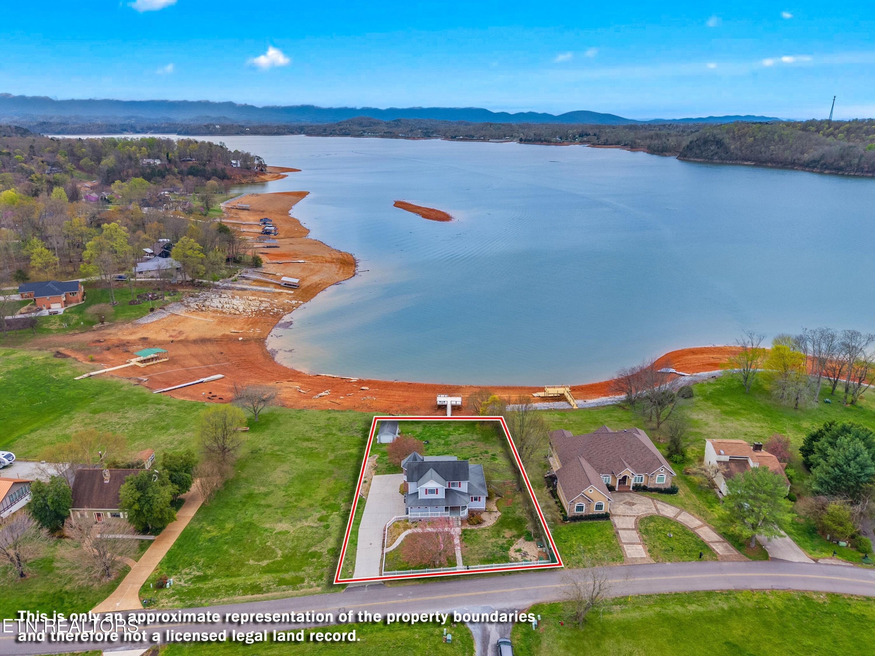 1109 Lake Ridge Drive Dandridge TN 37725