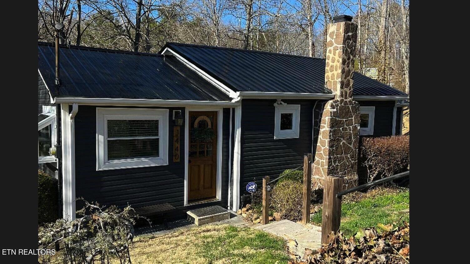 1440 Dover Lane Dandridge TN 37725