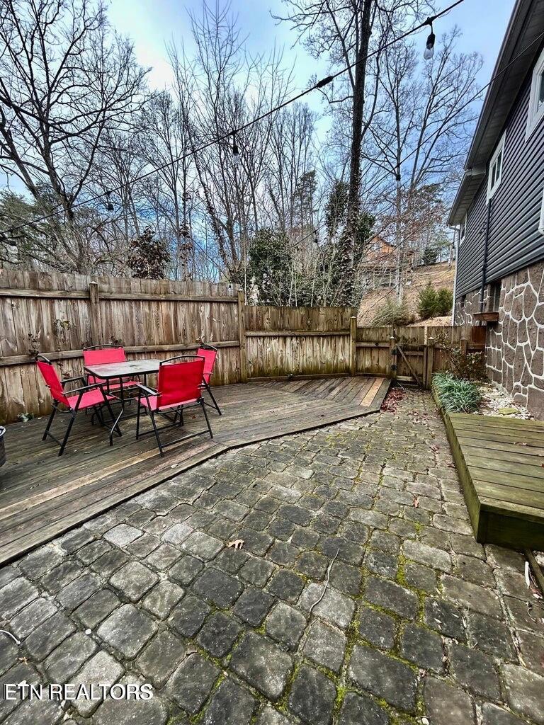 1440 Dover Lane Dandridge TN 37725