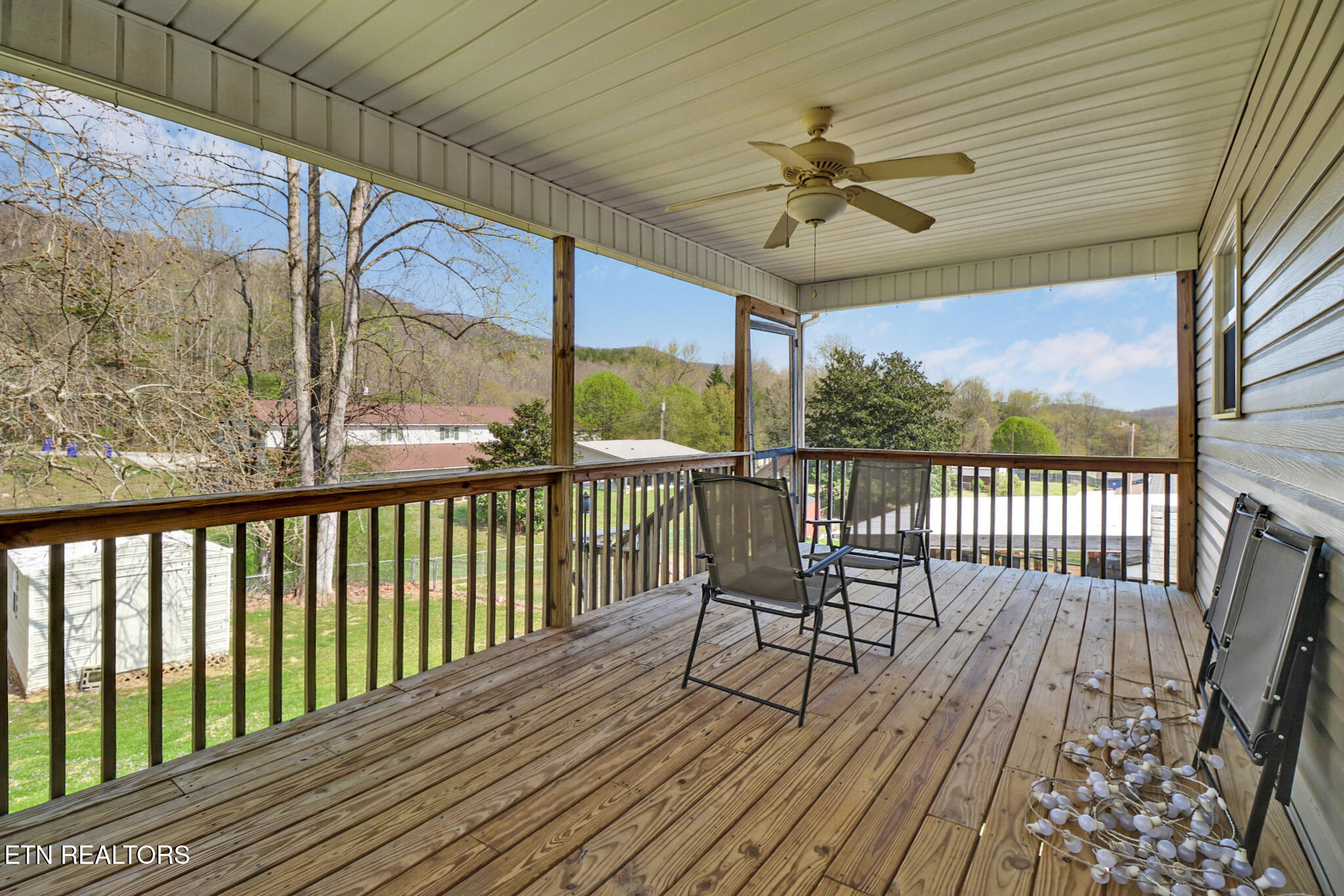 318 Lee Village Harriman TN 37748