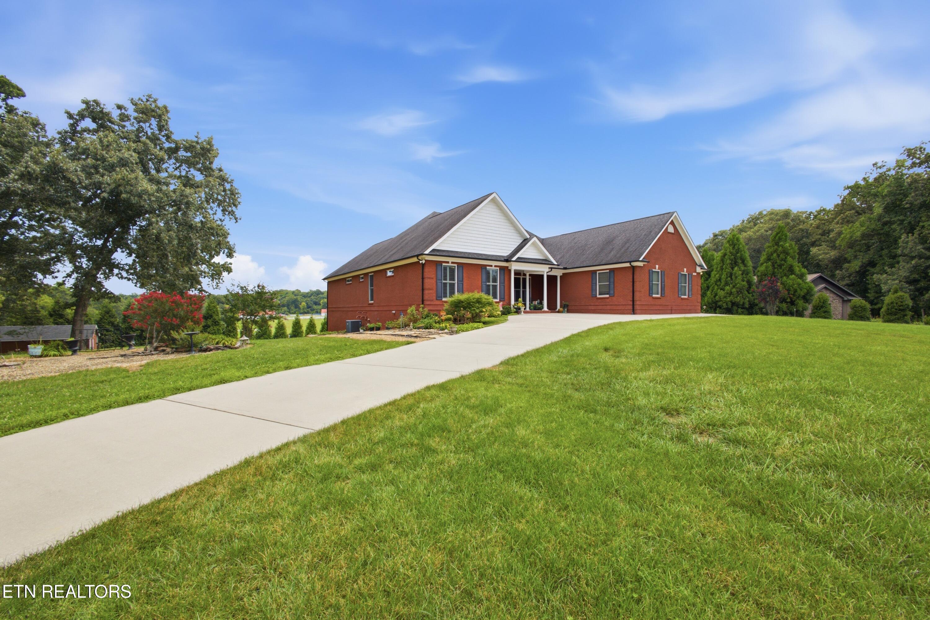 225 W Shore Drive Rockwood TN 37854