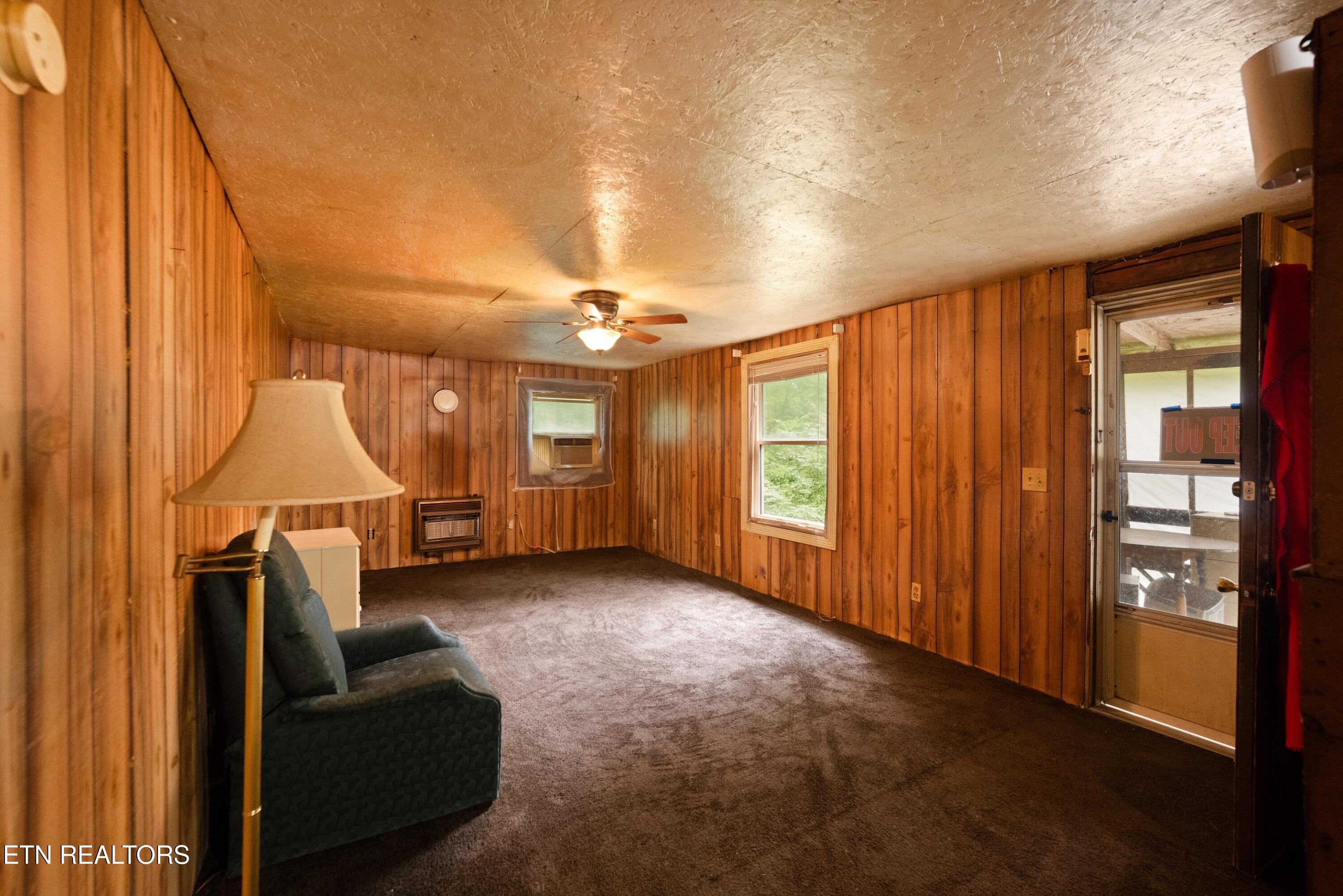 766 Wallop Lane Crossville TN 38571