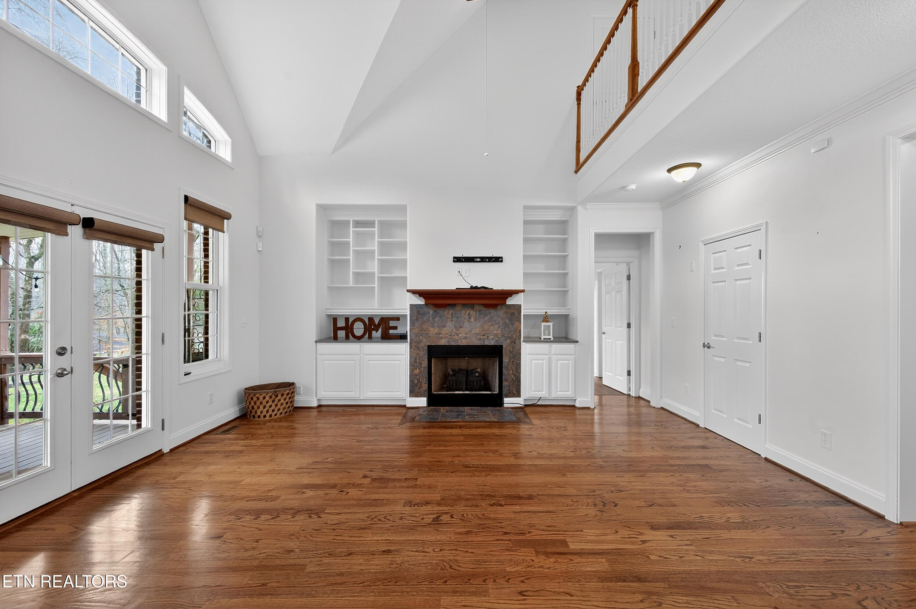 110 Saint James Lane Clinton TN 37716