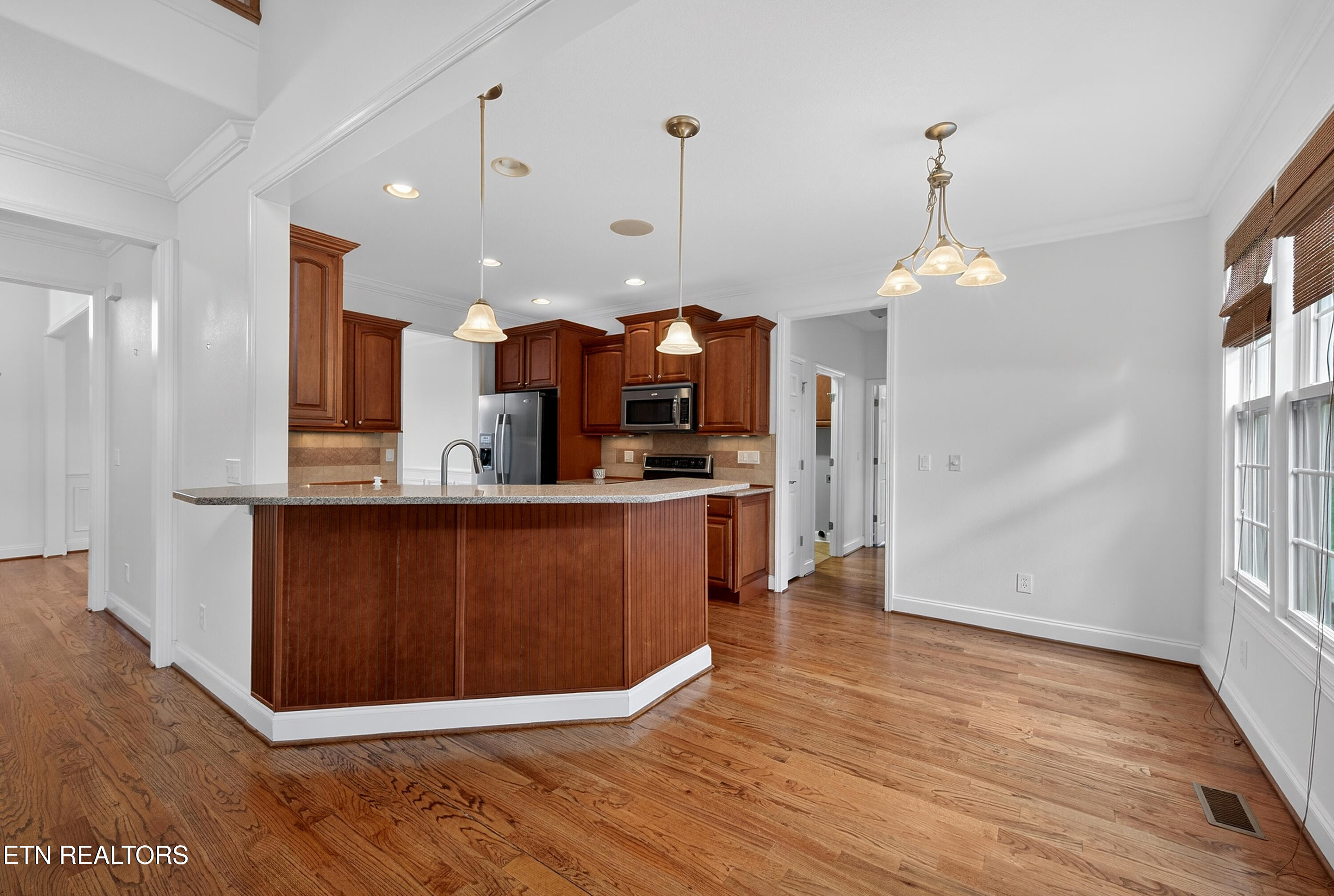 110 Saint James Lane Clinton TN 37716