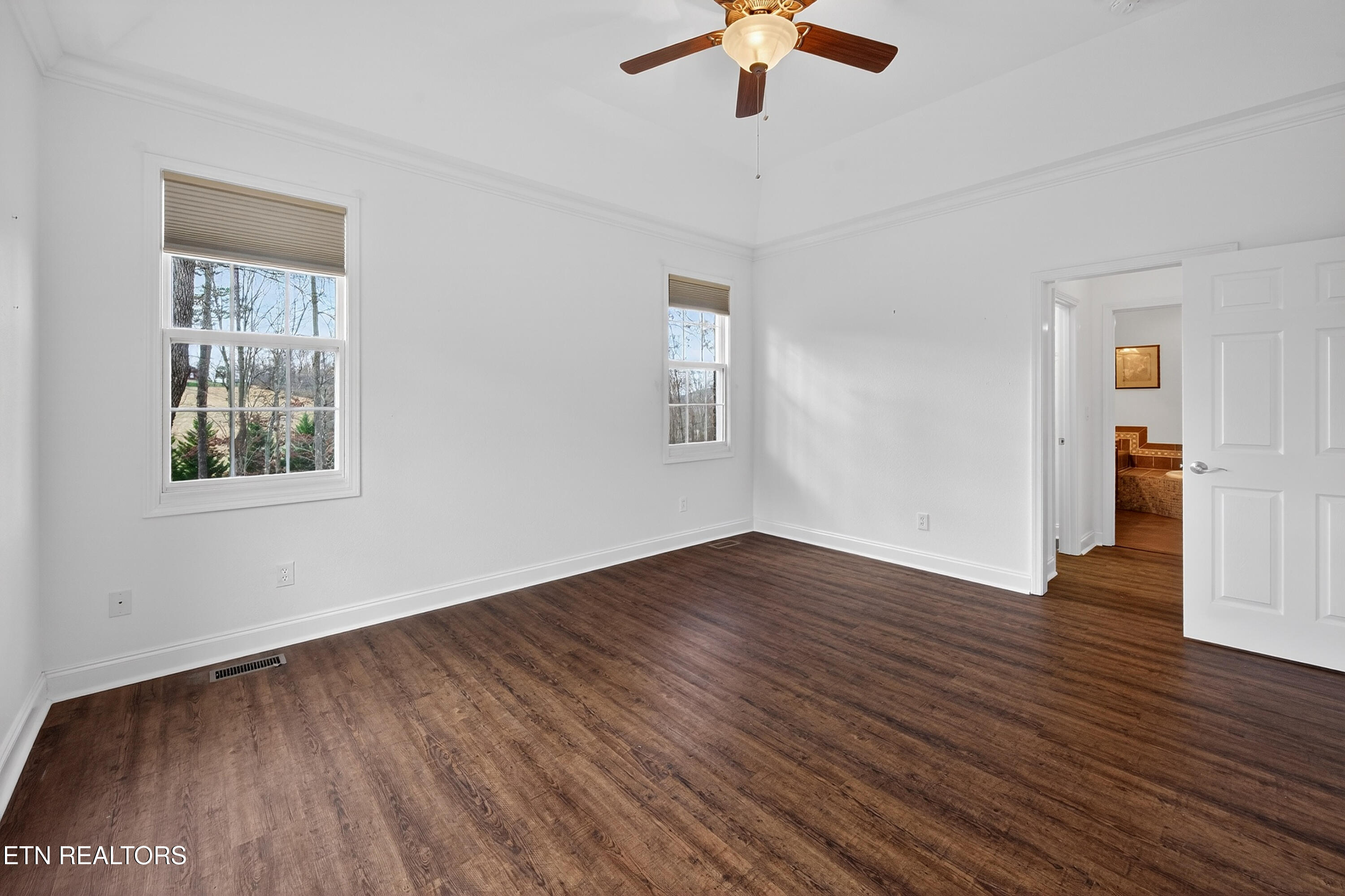 110 Saint James Lane Clinton TN 37716