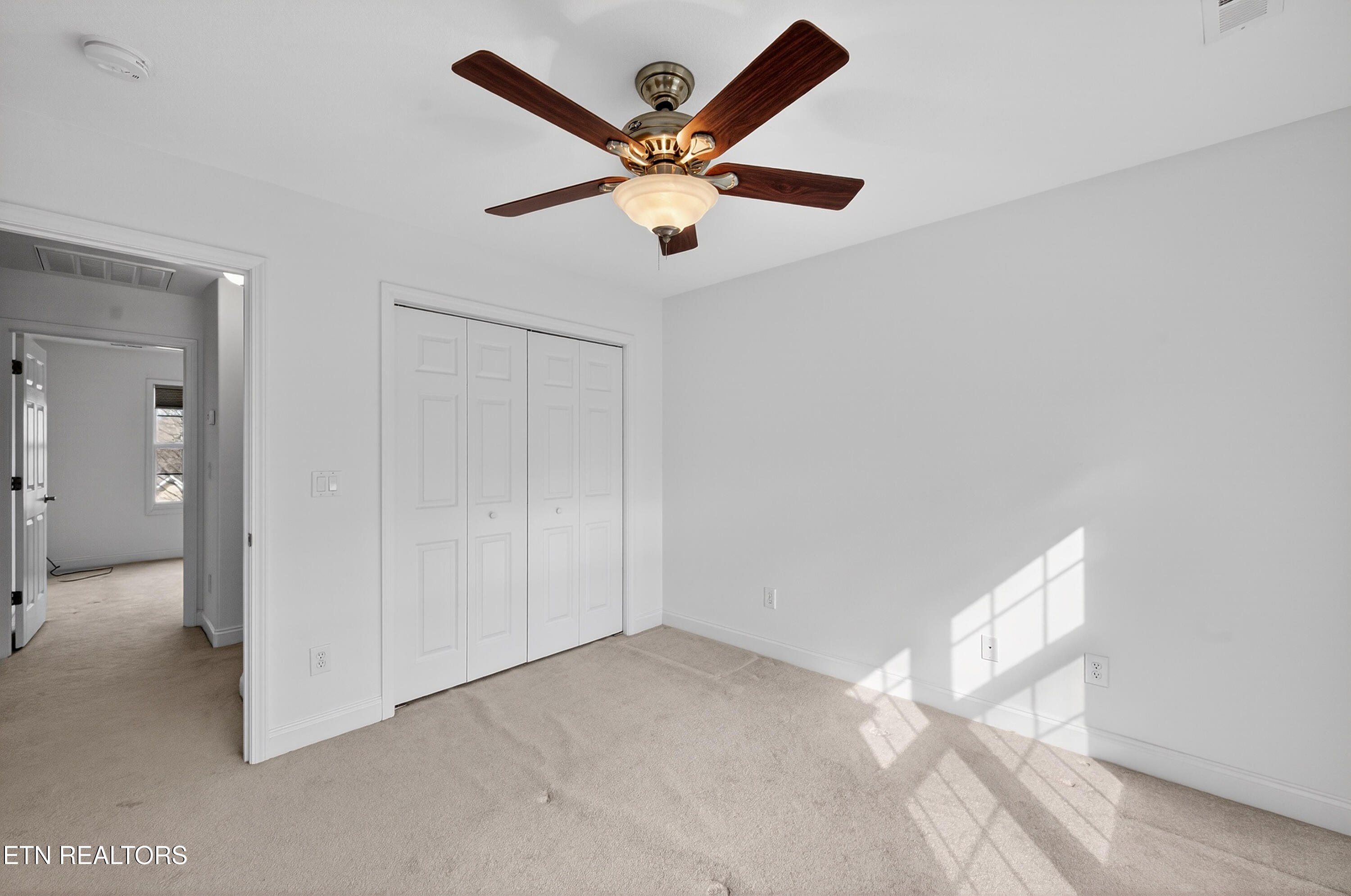 110 Saint James Lane Clinton TN 37716