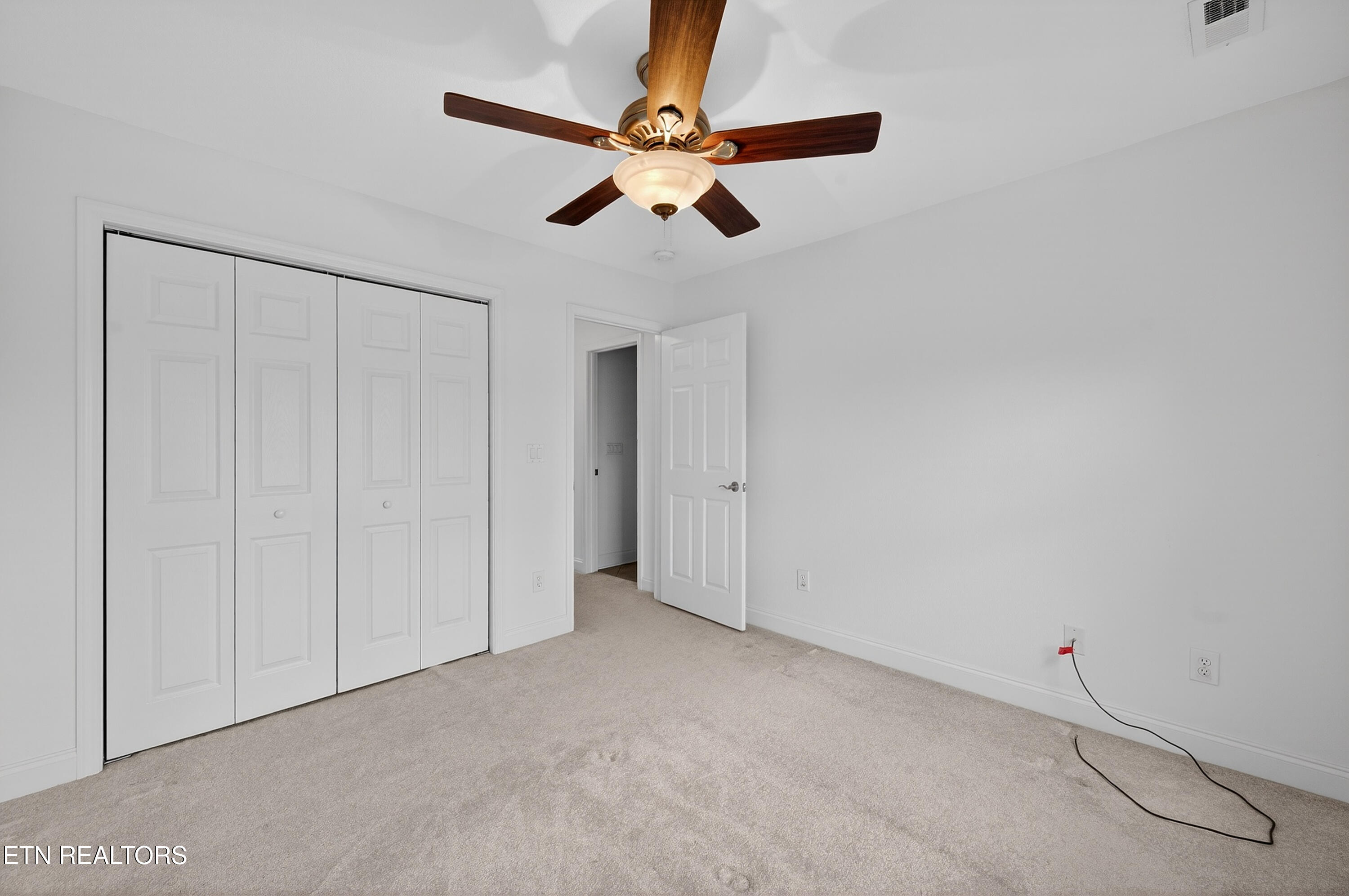 110 Saint James Lane Clinton TN 37716