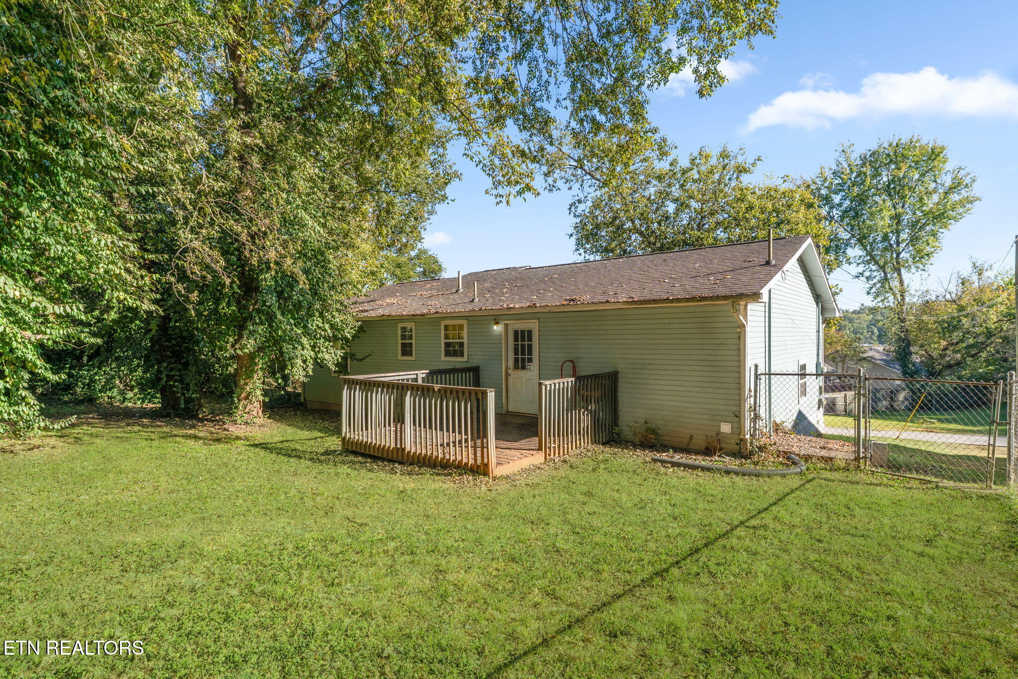 5115 Lincoln Drive Knoxville TN 37914
