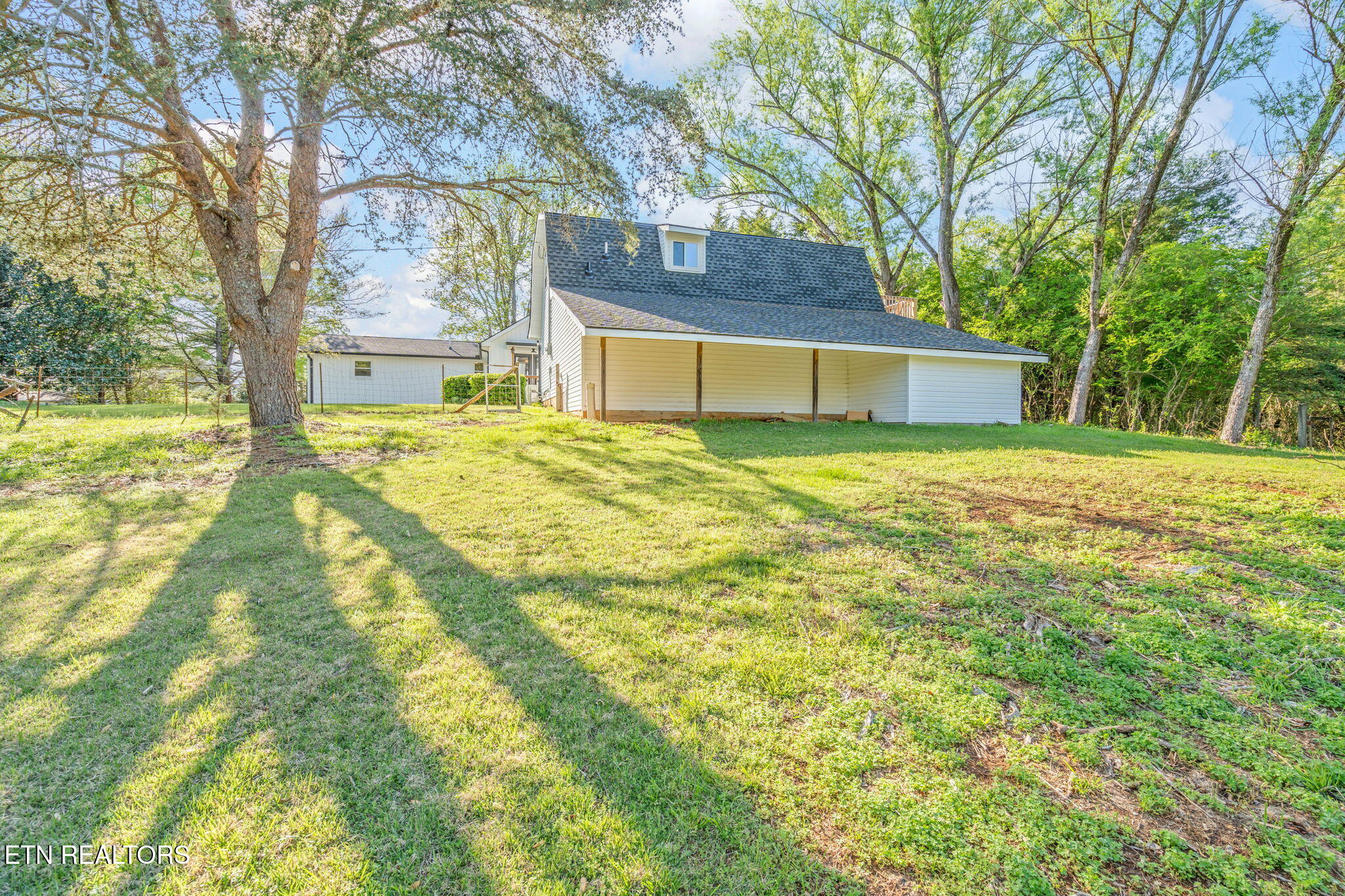 703 Little Dogwood Road Kingston TN 37763