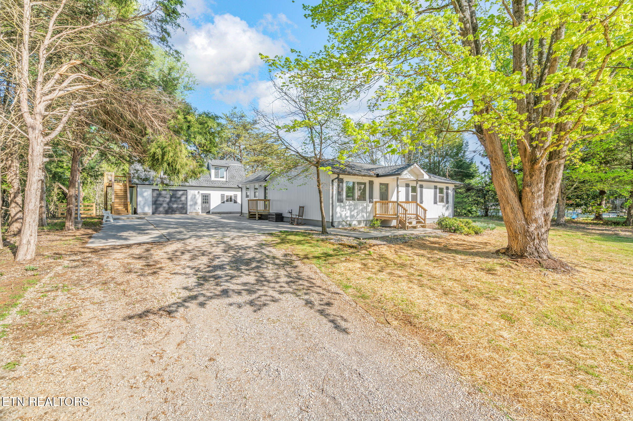 703 Little Dogwood Road Kingston TN 37763