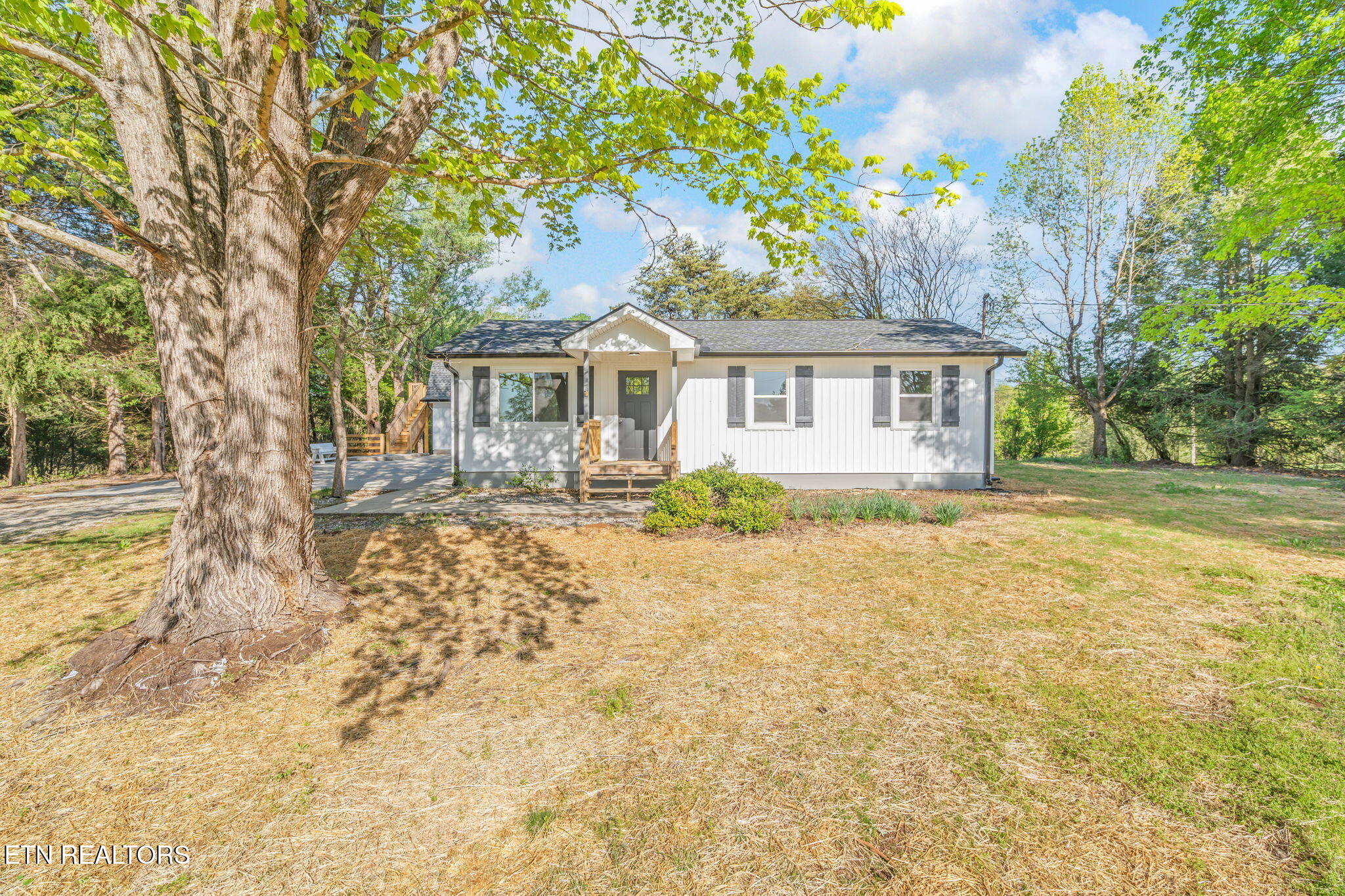 703 Little Dogwood Road Kingston TN 37763