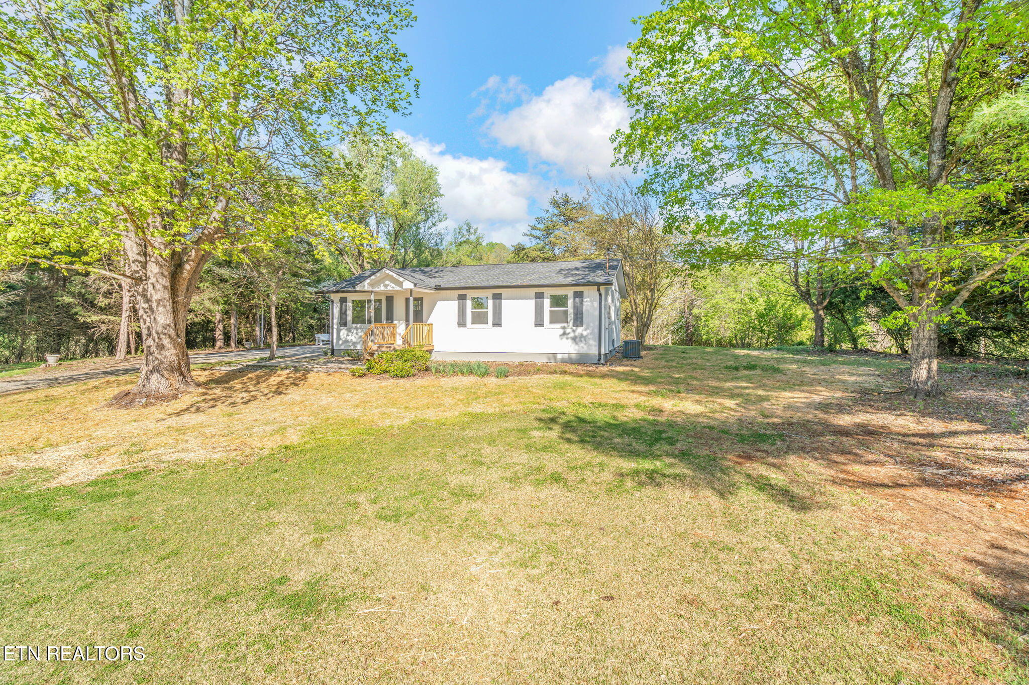 703 Little Dogwood Road Kingston TN 37763