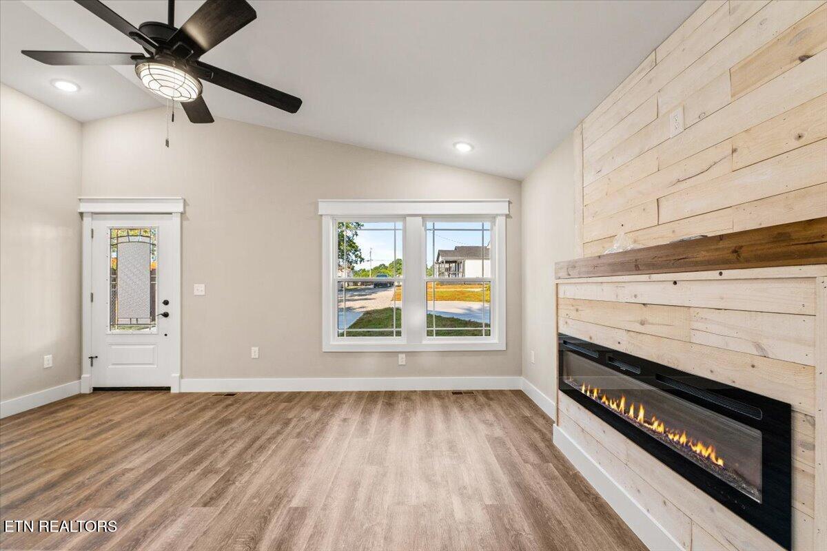 130 Azalea Lane Jacksboro TN 37757