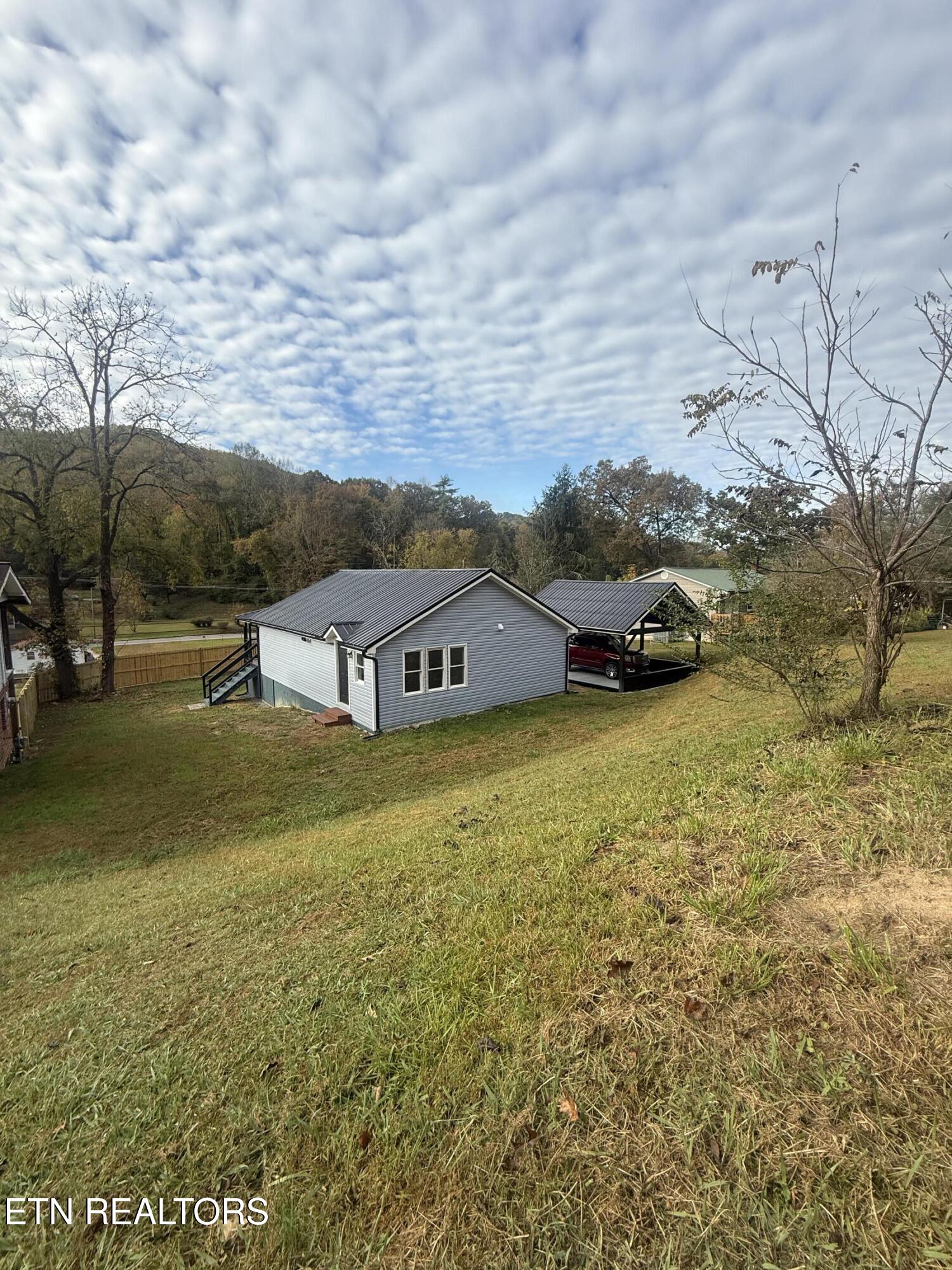 220 Walden Avenue Oliver Springs TN 37840