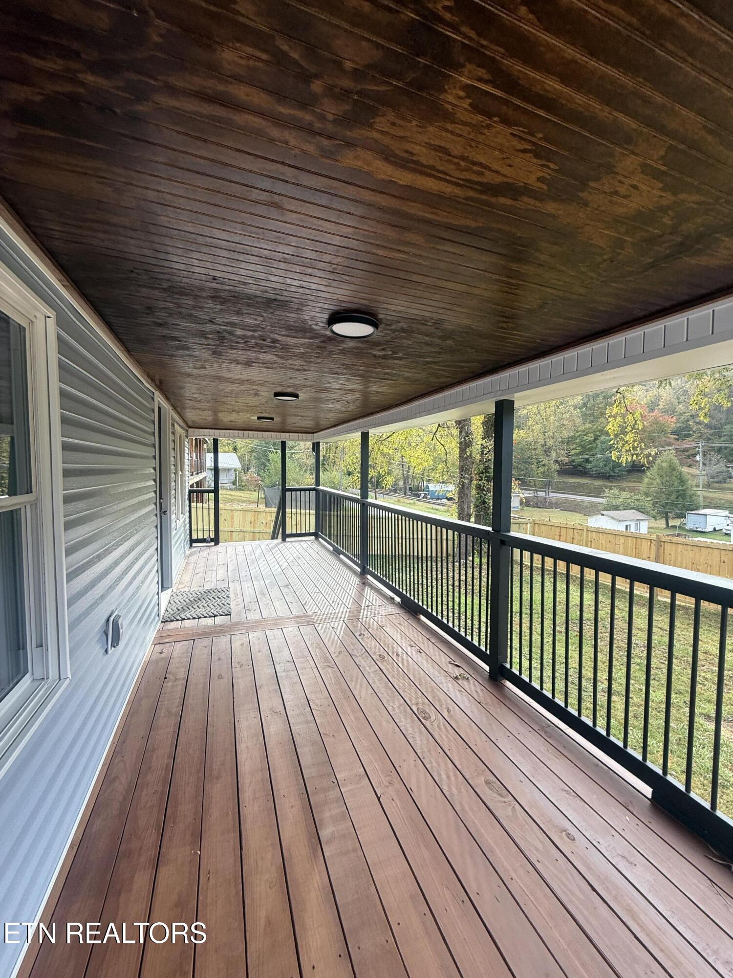 220 Walden Avenue Oliver Springs TN 37840