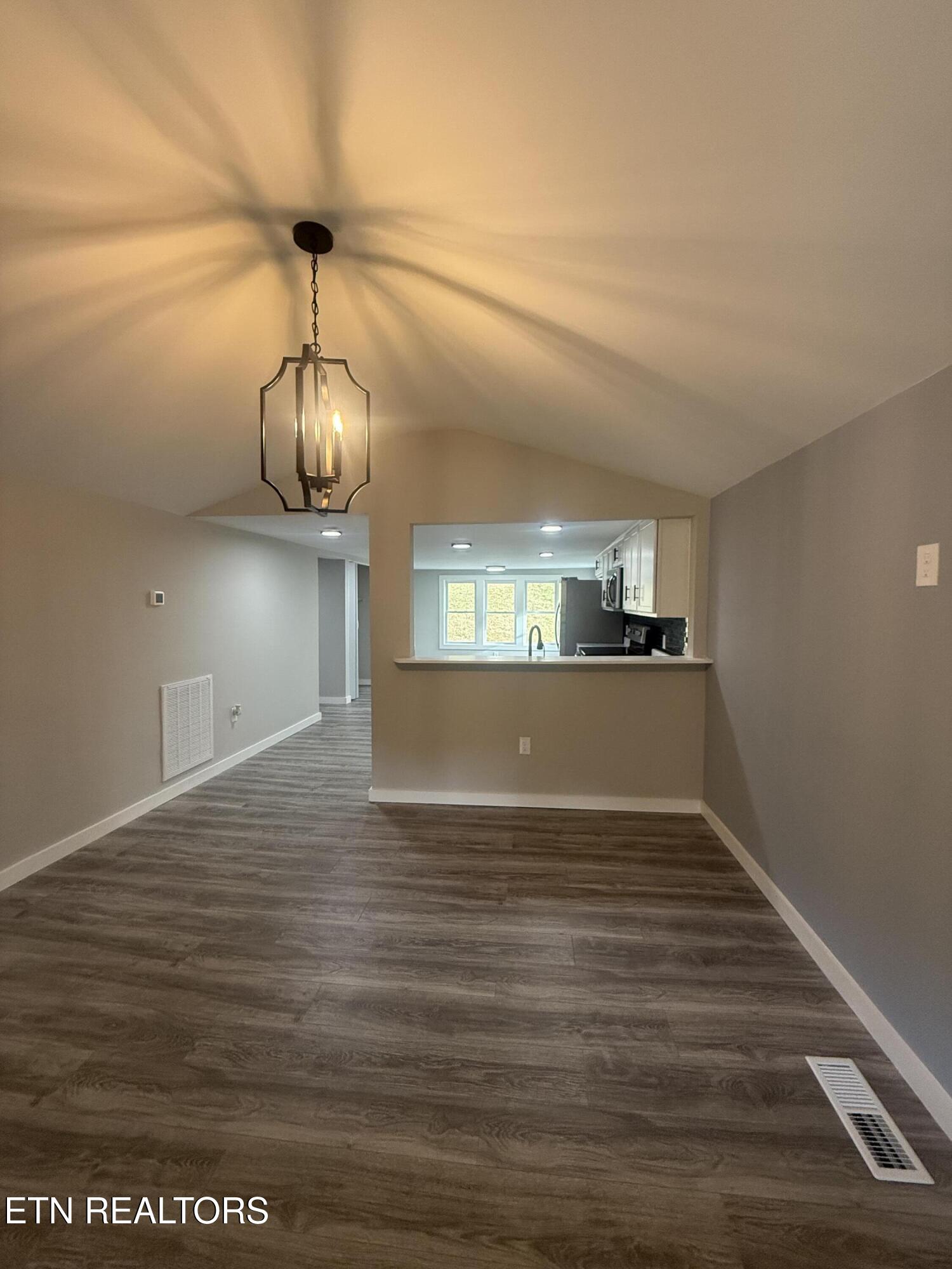 220 Walden Avenue Oliver Springs TN 37840