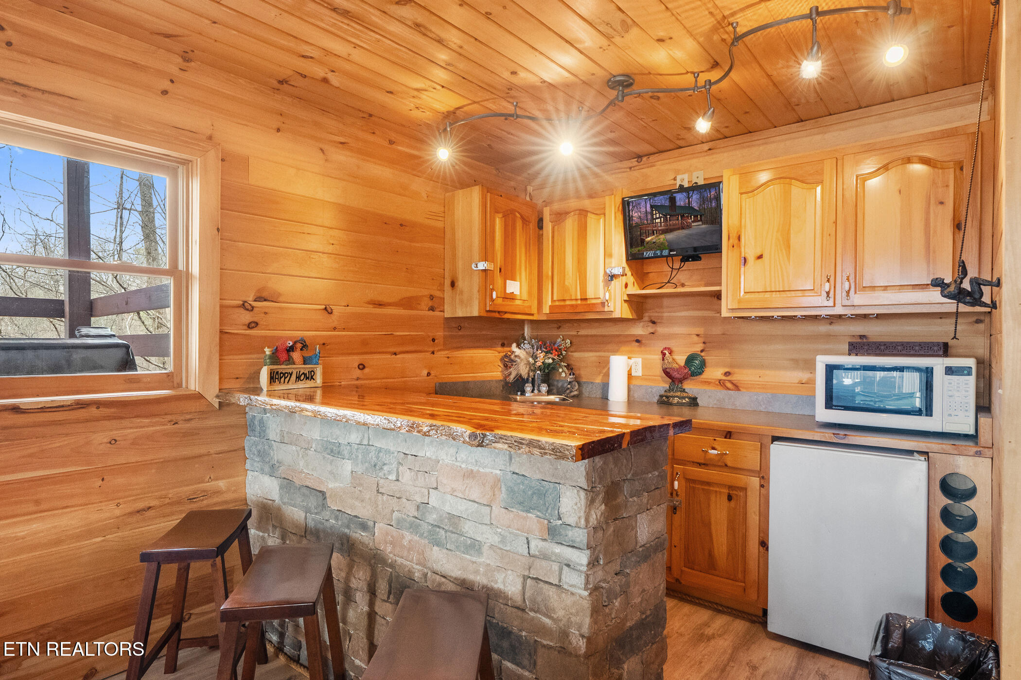 3175 Emerald Springs Loop Sevierville TN 37862