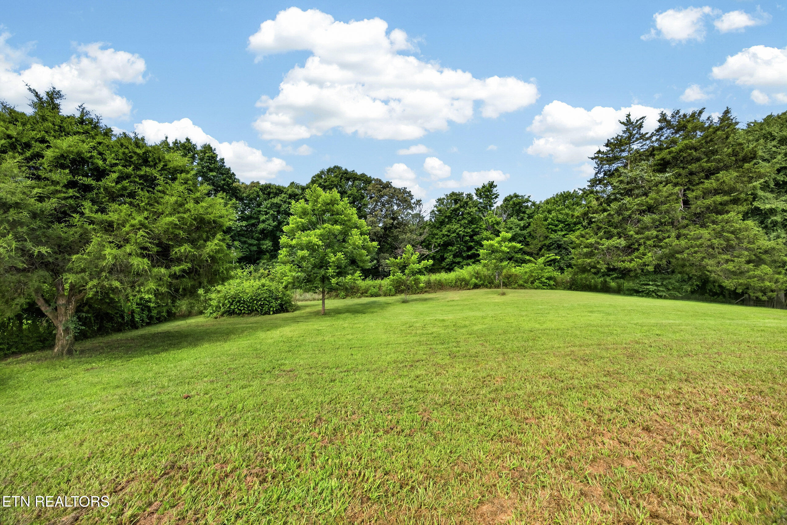 11393 Cookeville Boat Dock Road Baxter TN 38544