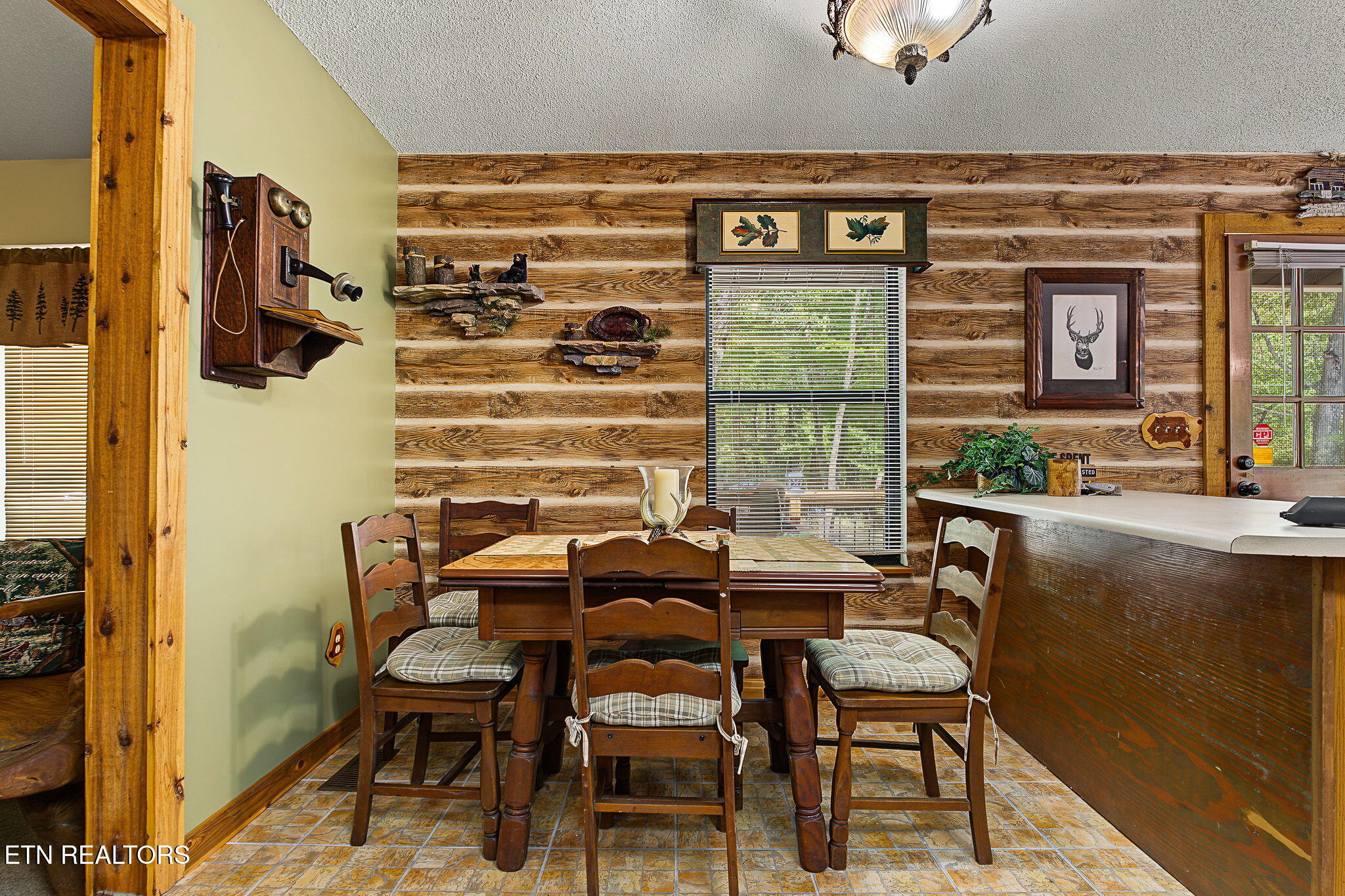 4222 Fox Hunters Lane Sevierville TN 37876