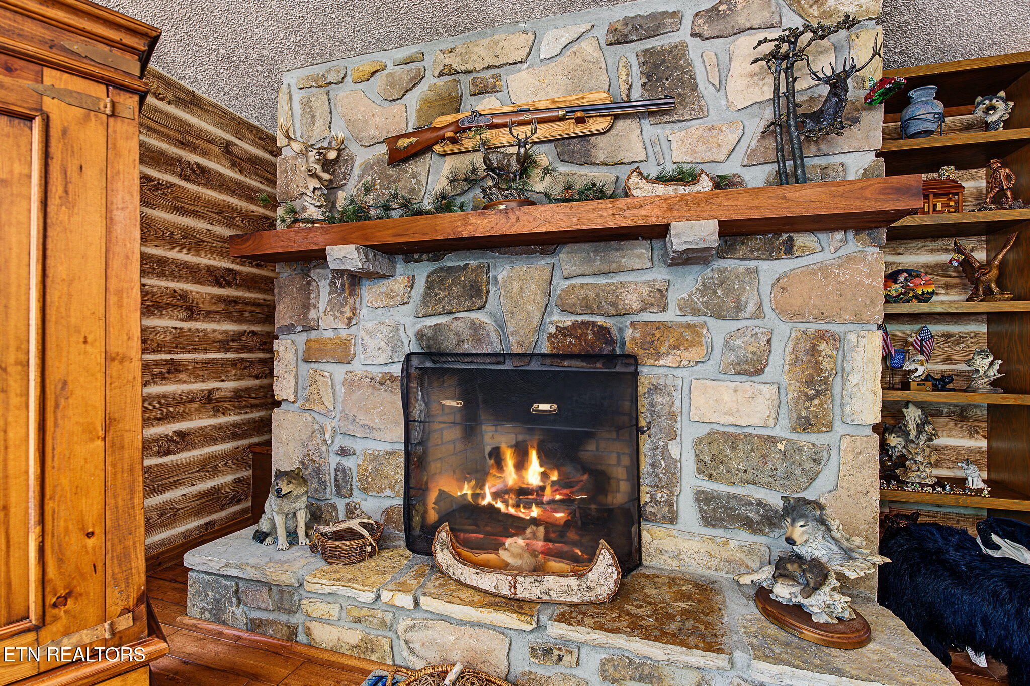 4222 Fox Hunters Lane Sevierville TN 37876