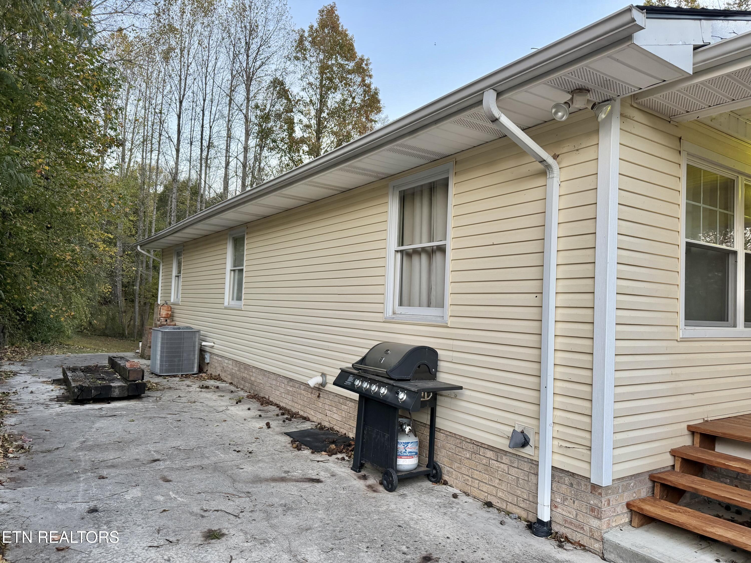 840 Butter And Egg Road Jacksboro TN 37757