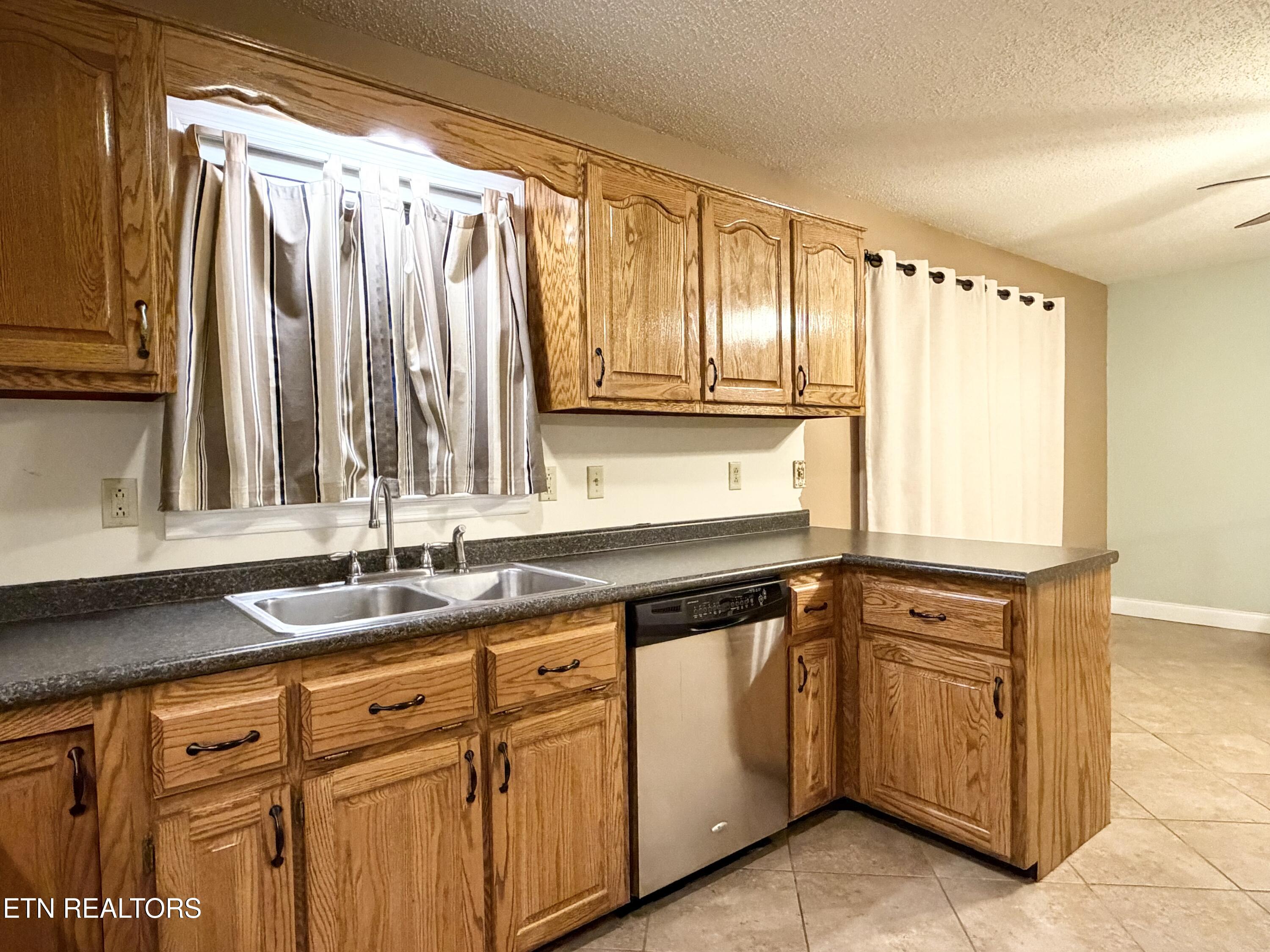 840 Butter And Egg Road Jacksboro TN 37757