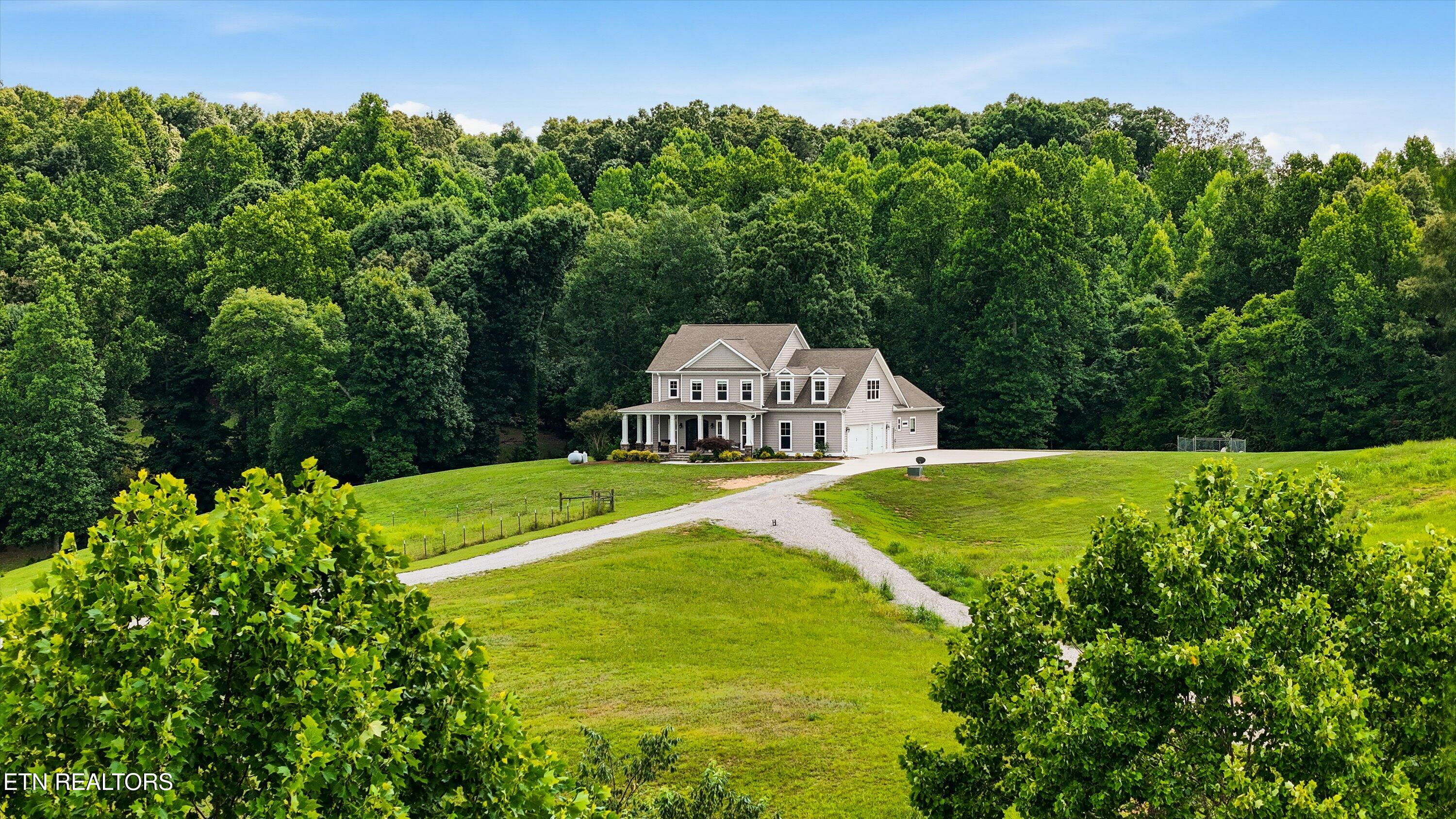 5137 White Wing Road Lenoir City TN 37771