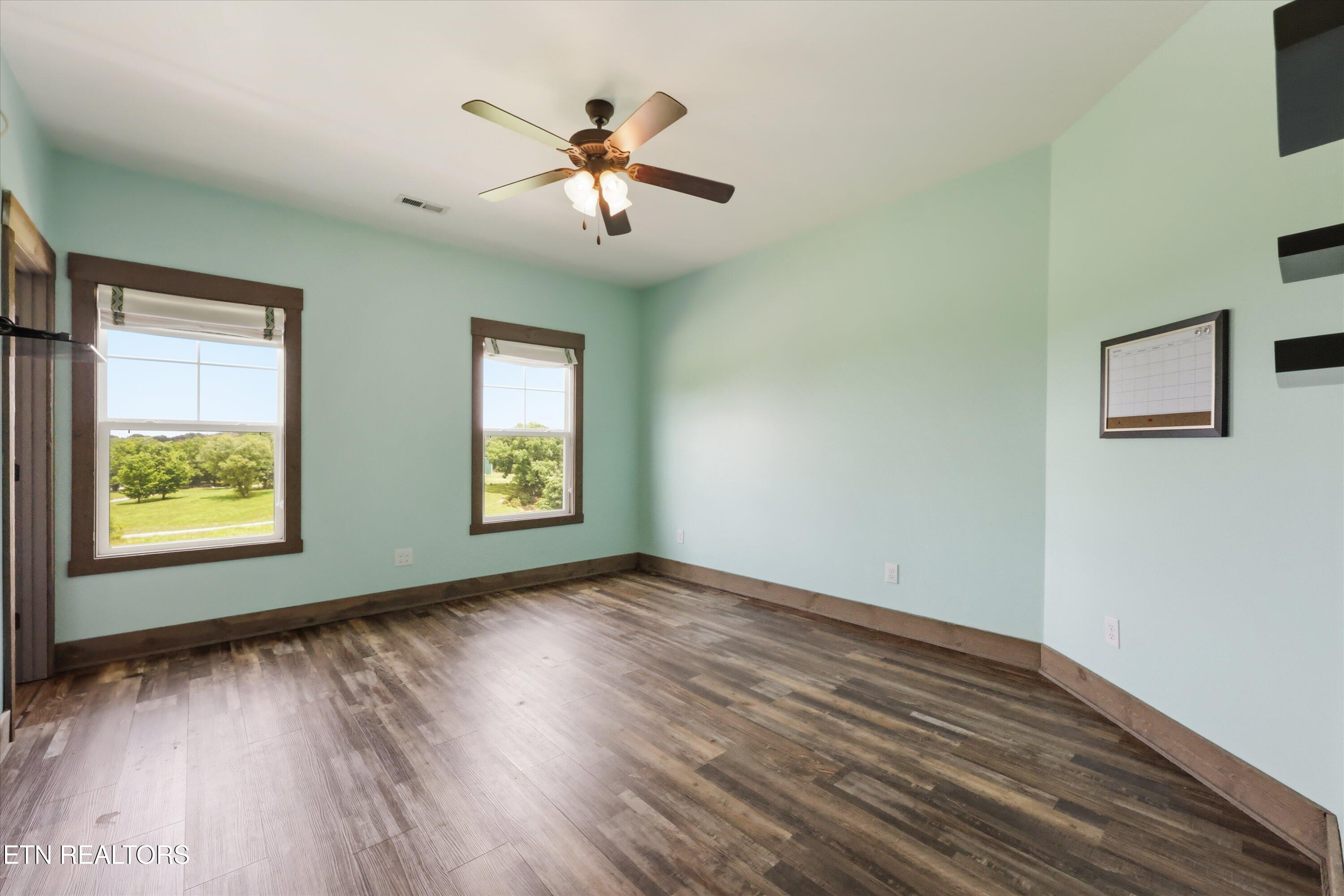 5137 White Wing Road Lenoir City TN 37771