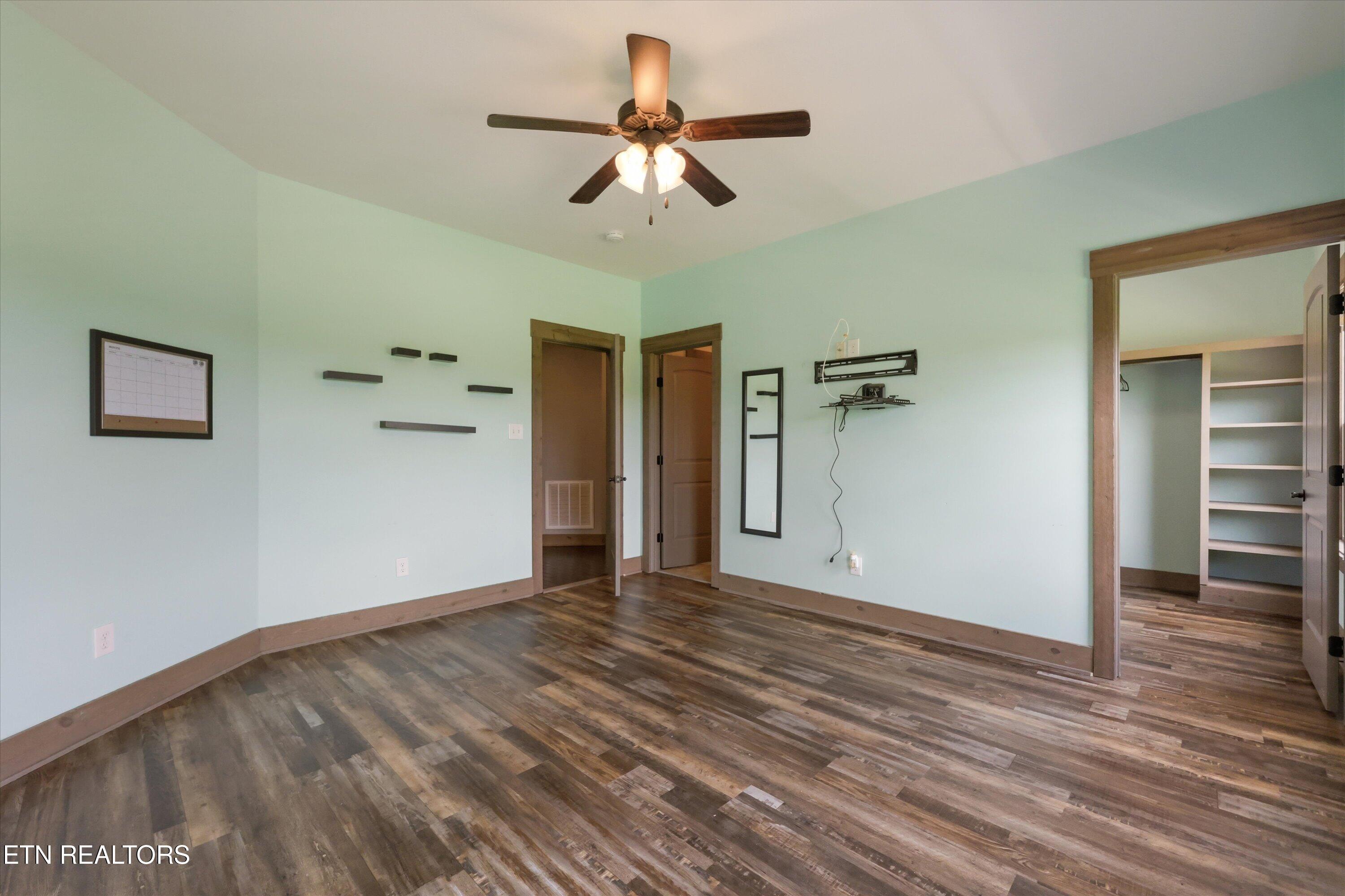 5137 White Wing Road Lenoir City TN 37771