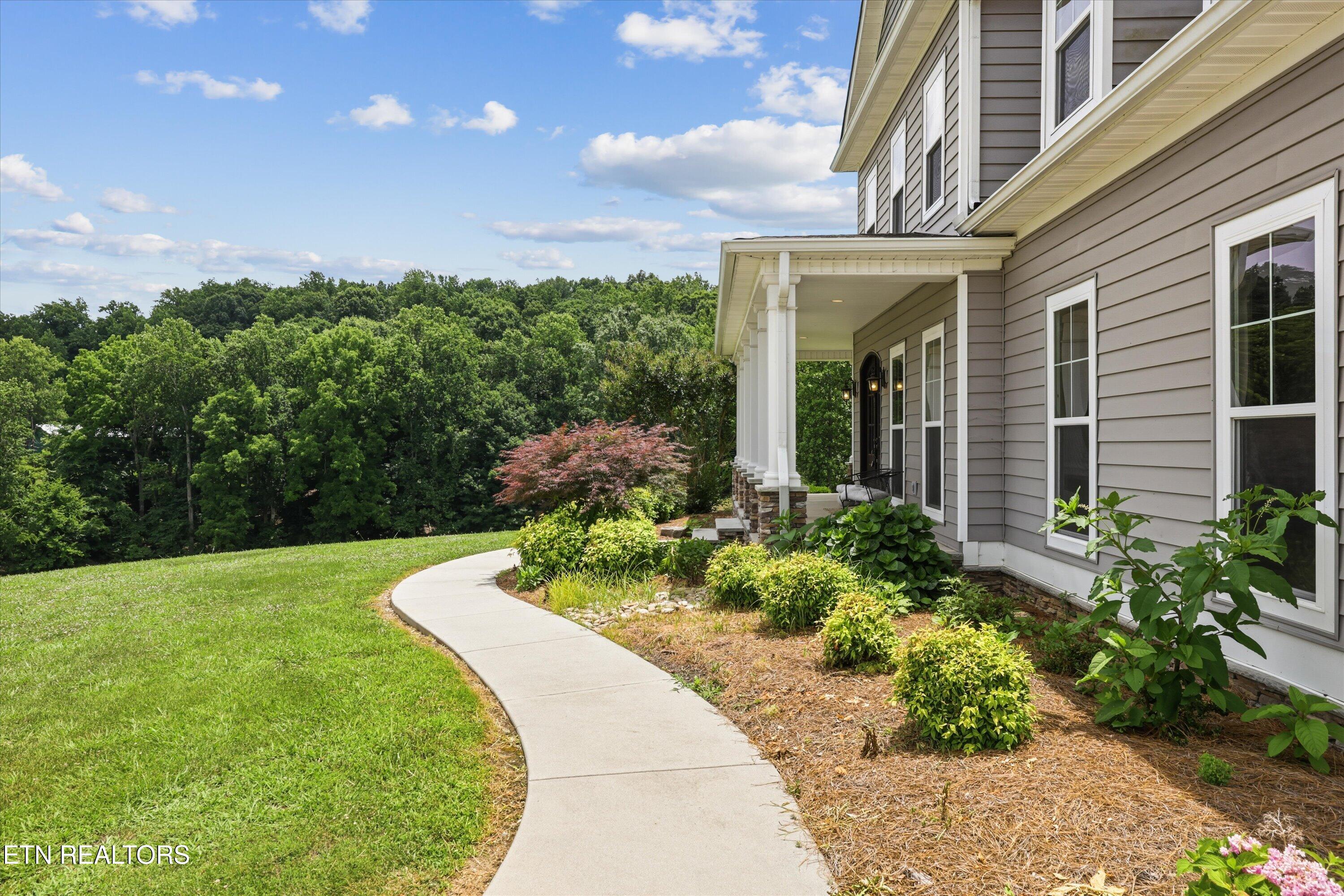 5137 White Wing Road Lenoir City TN 37771