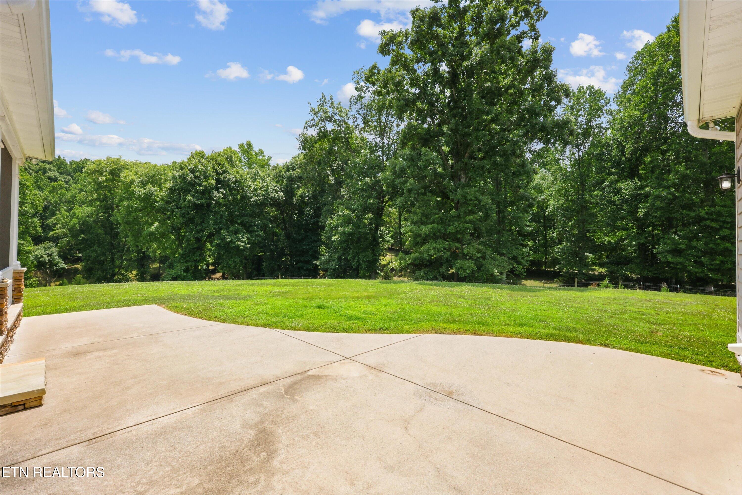 5137 White Wing Road Lenoir City TN 37771