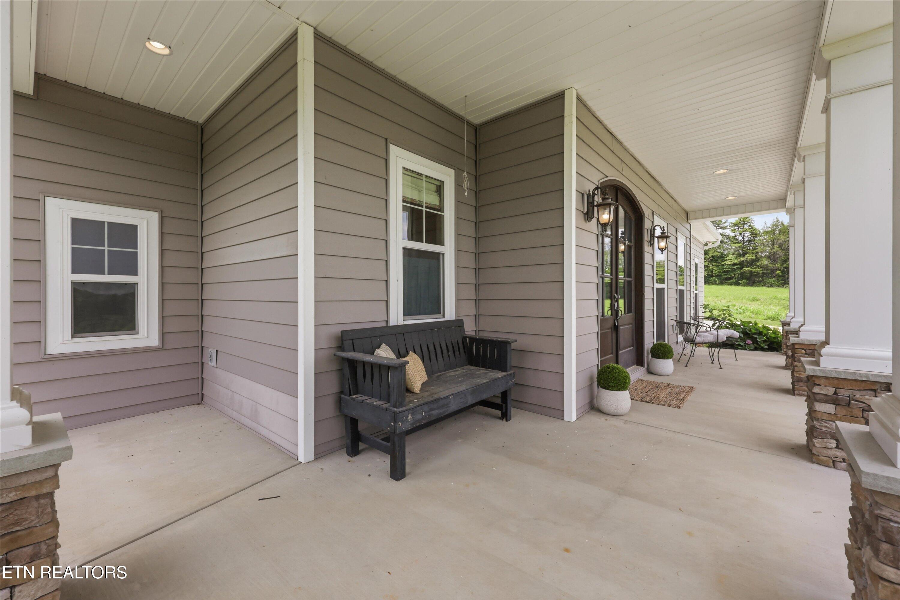 5137 White Wing Road Lenoir City TN 37771