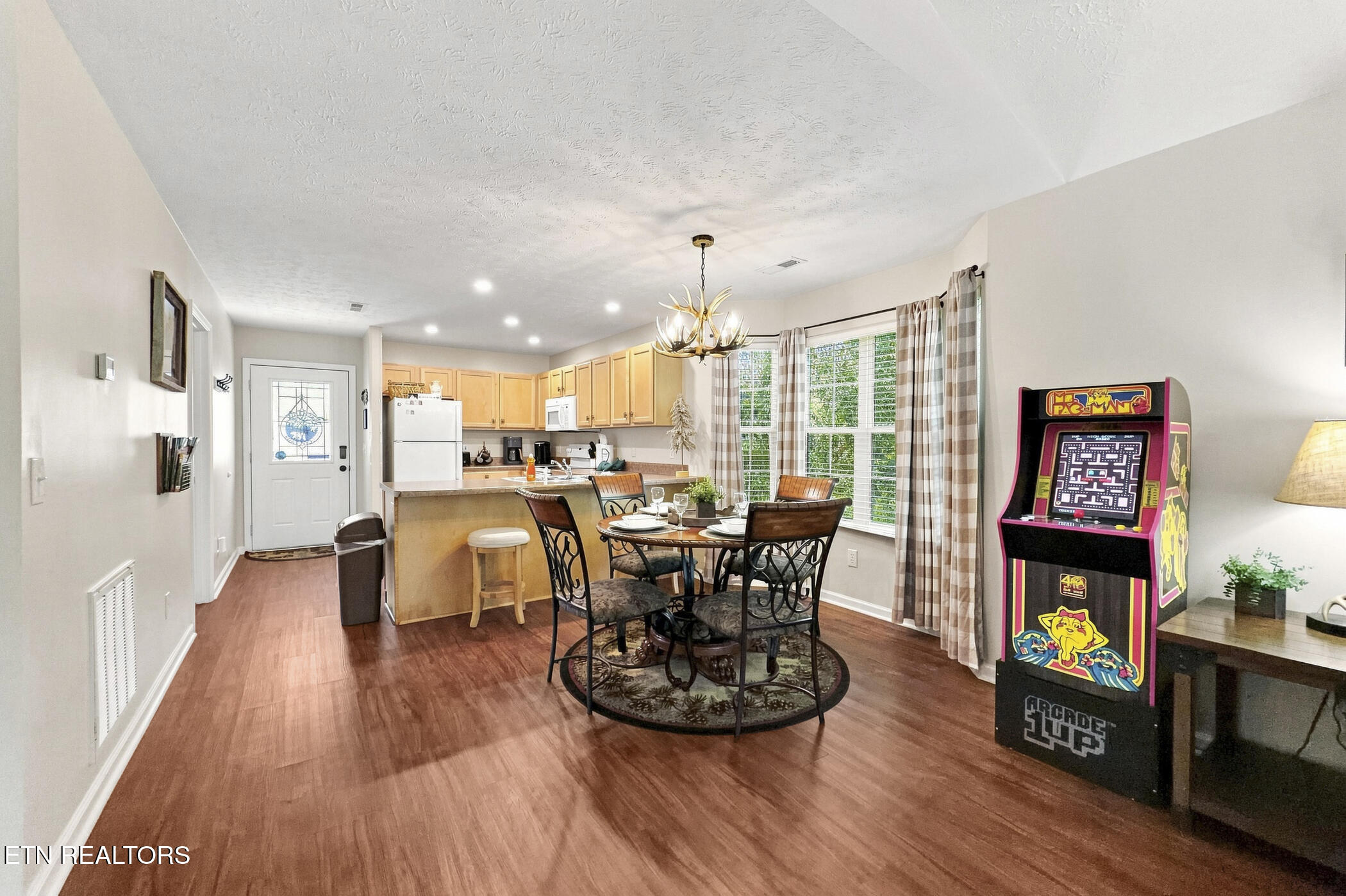 2032 Slippery Rock Circle Pigeon Forge TN 37862
