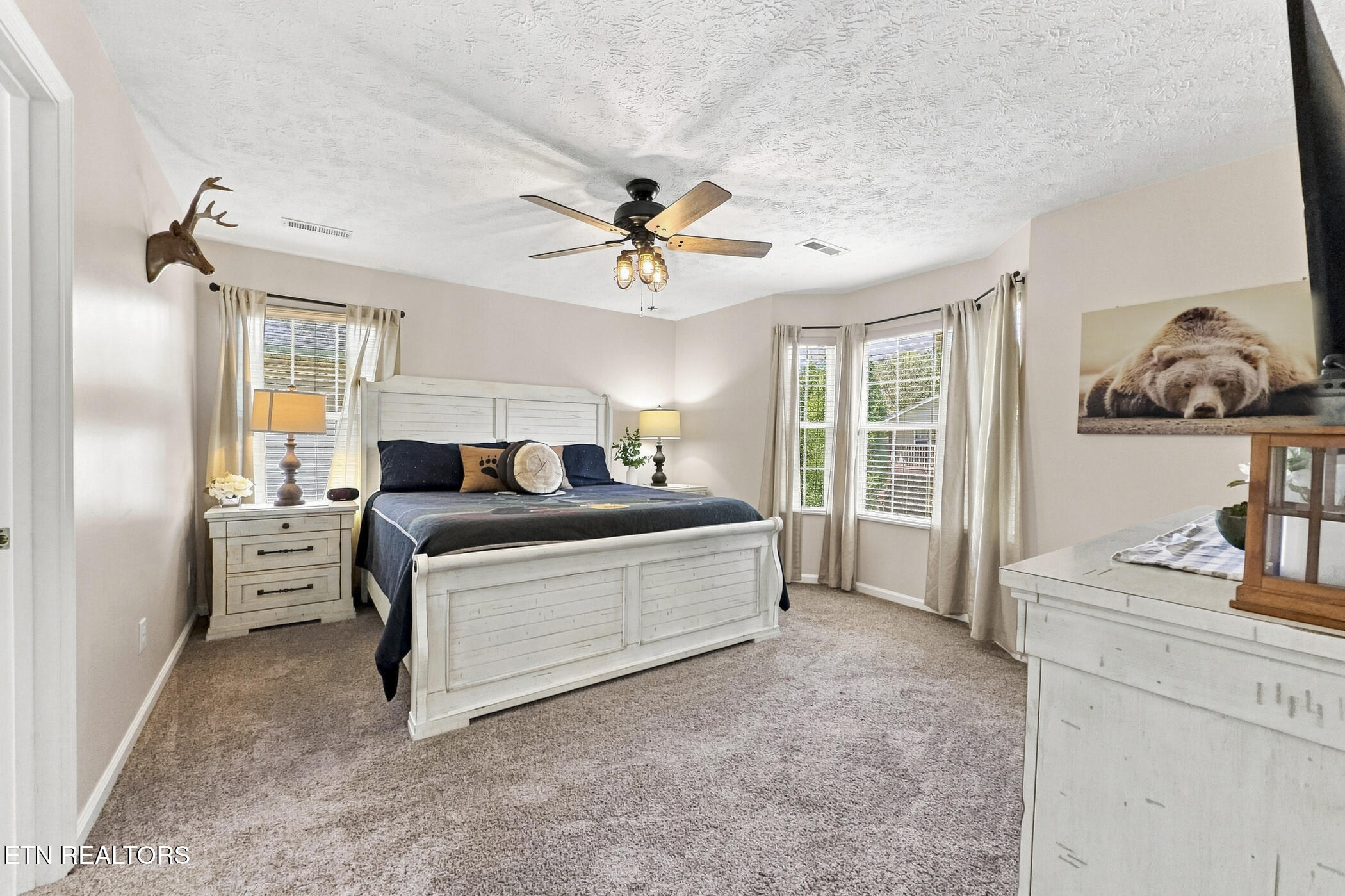 2032 Slippery Rock Circle Pigeon Forge TN 37862