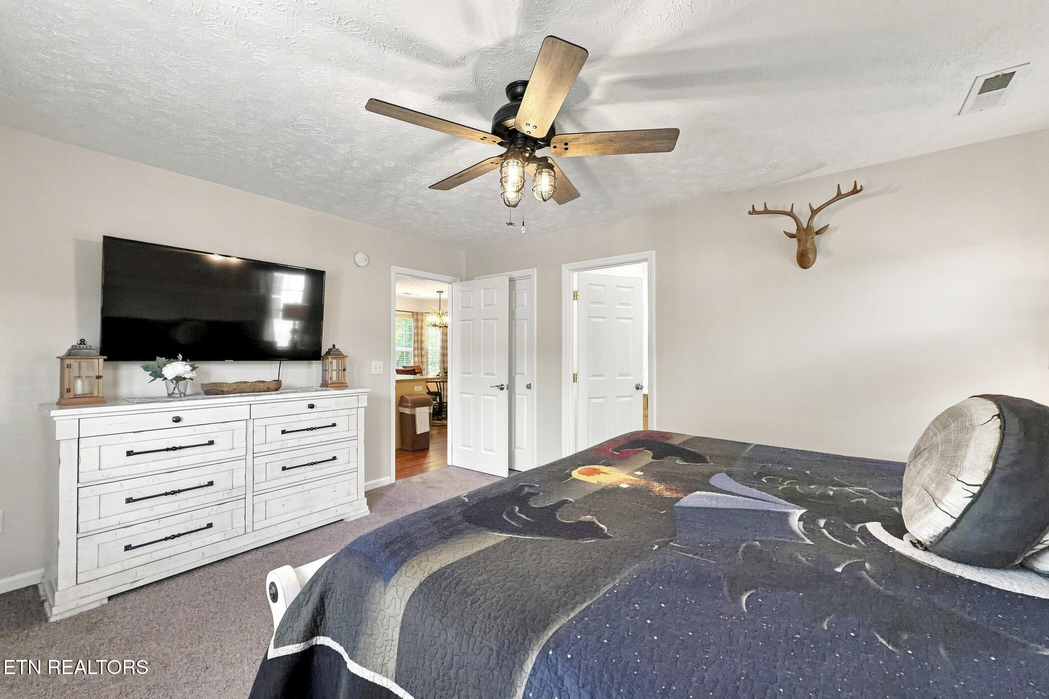 2032 Slippery Rock Circle Pigeon Forge TN 37862